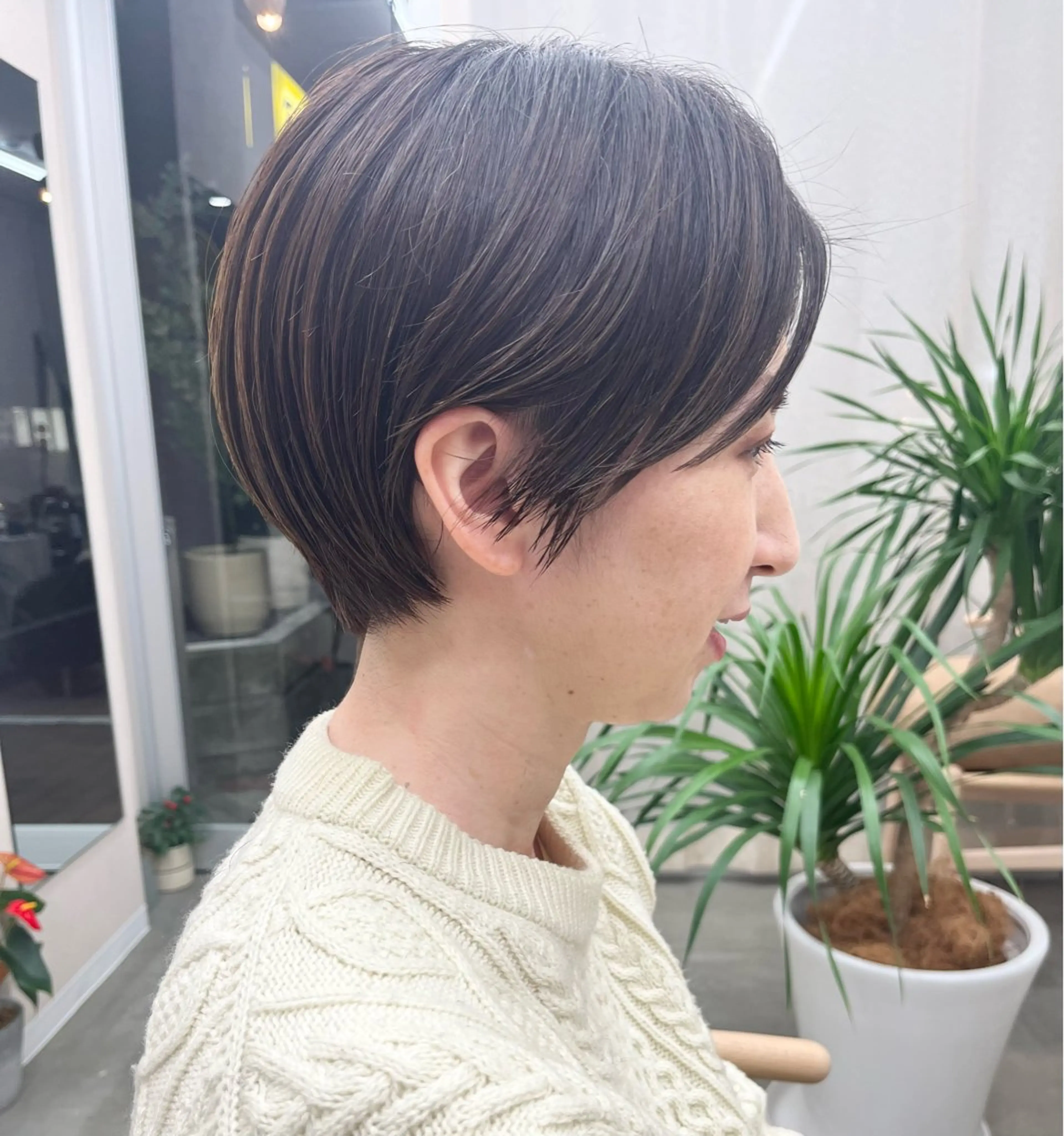 ショート カラー アッシュ アッシュグレー アッシュグレージュ グレージュ ショートヘア Hareru hair salon所属・Hareru 豊田 修廣のヘアスタイル