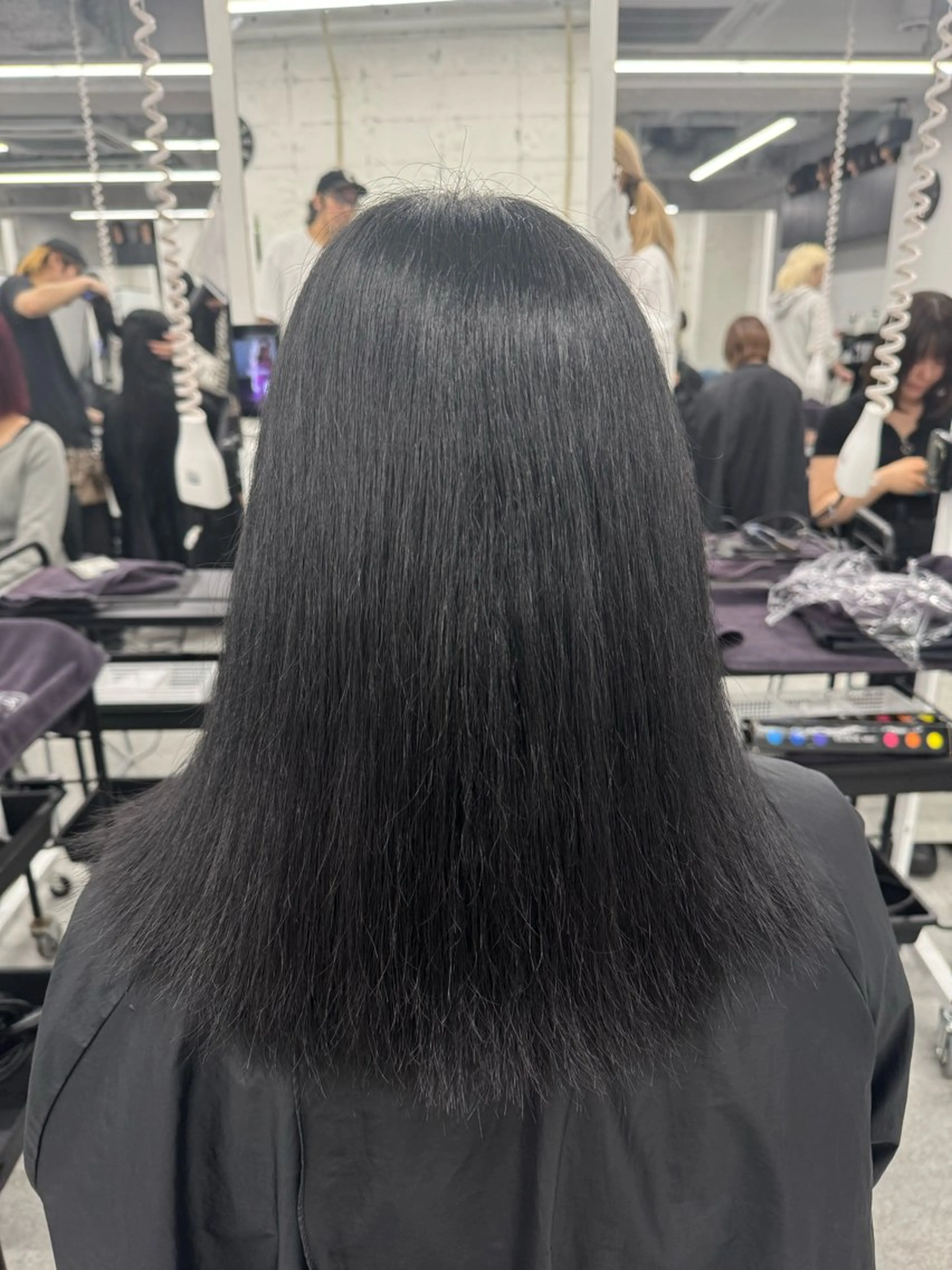 カラー ヘアカラー トリートメント ヘッドスパ ヘアセット 透けるやわらか艶髪♡ ナチュラルストレートのヘアスタイル