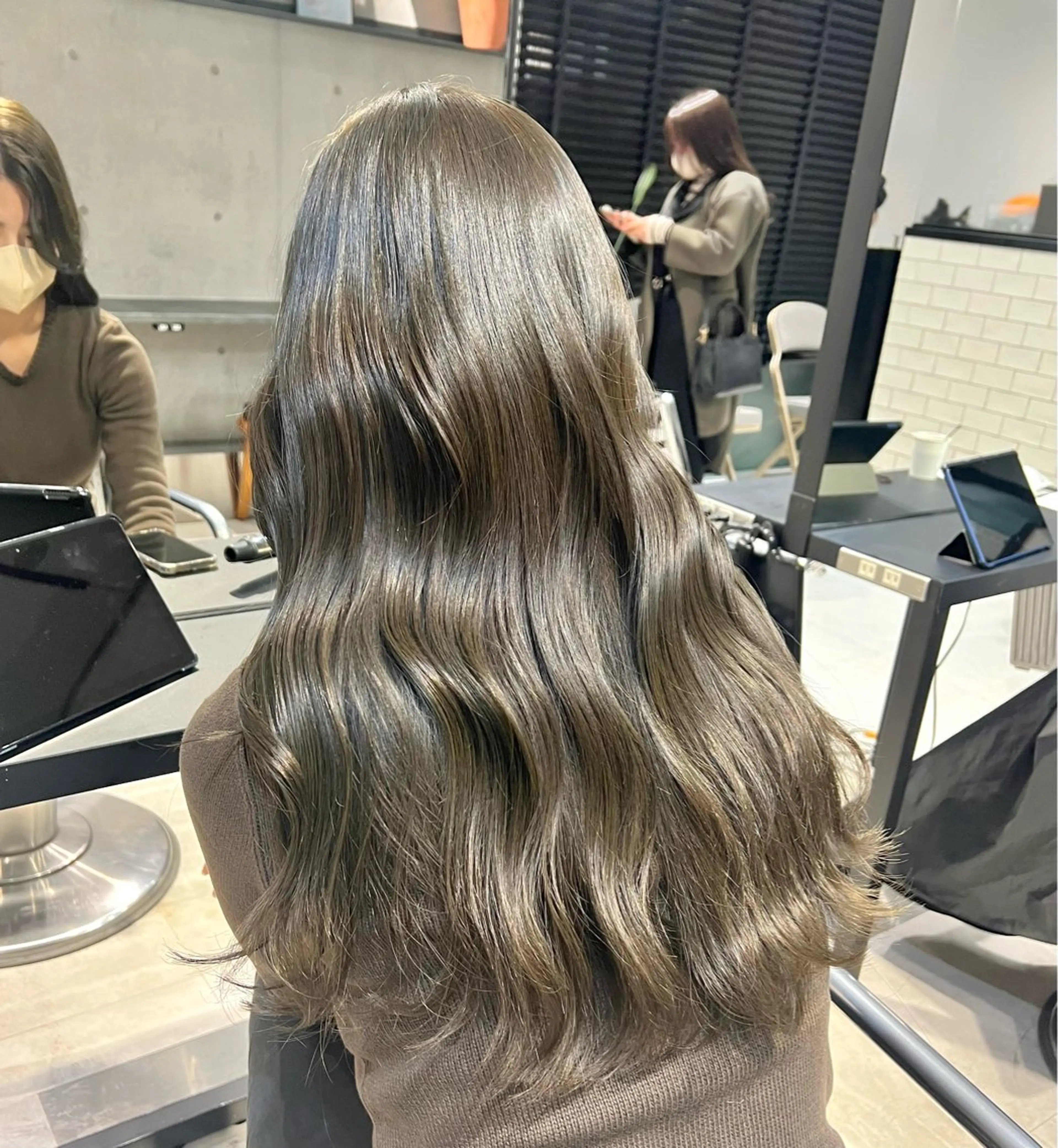 セミロング カラー カット ヘアカラー トリートメント ブリーチなし 透明感🔅KANTAのヘアスタイル