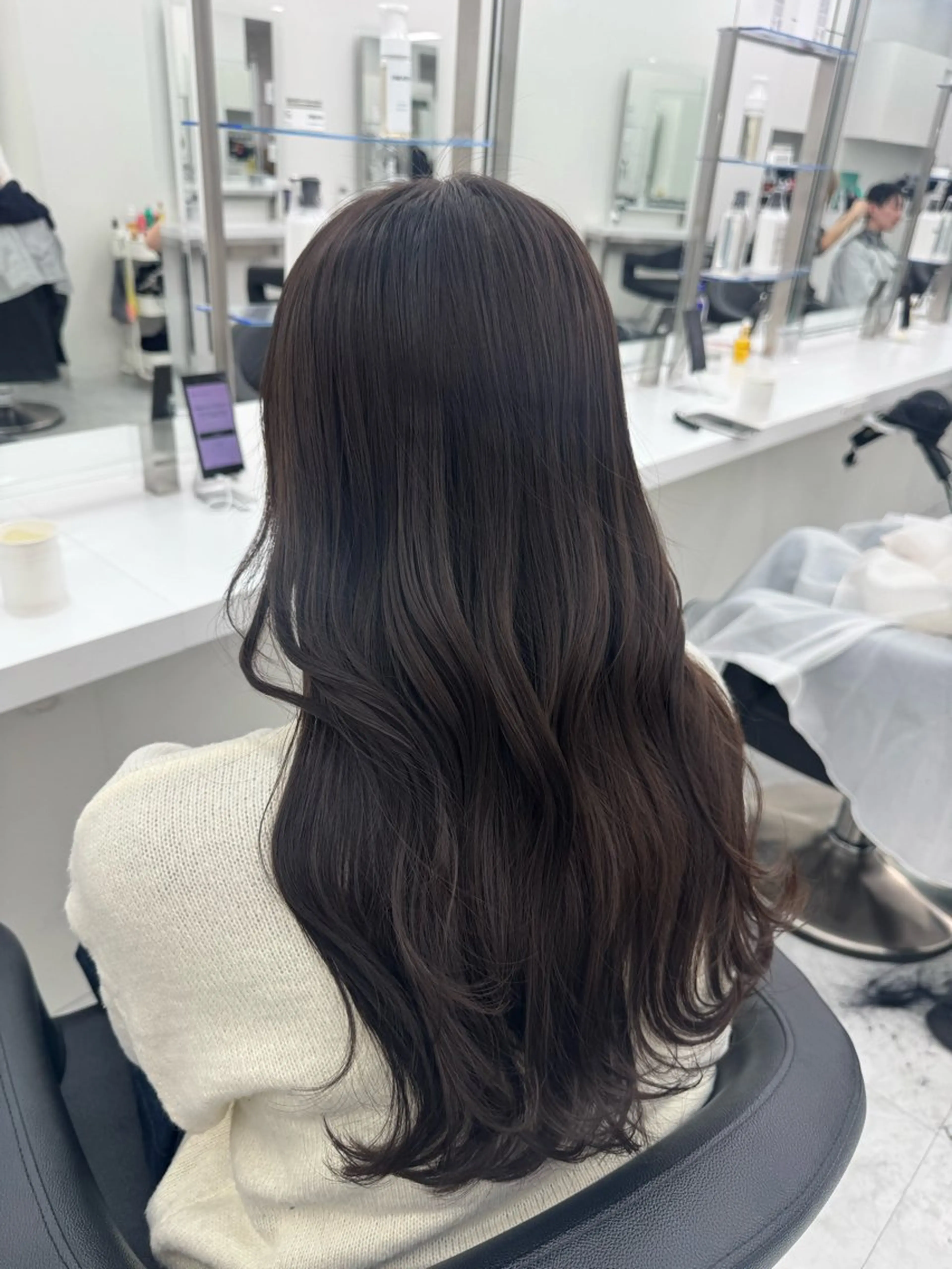 カラー noa🫧ナチュラル 艶感🏹グレージュのヘアスタイル