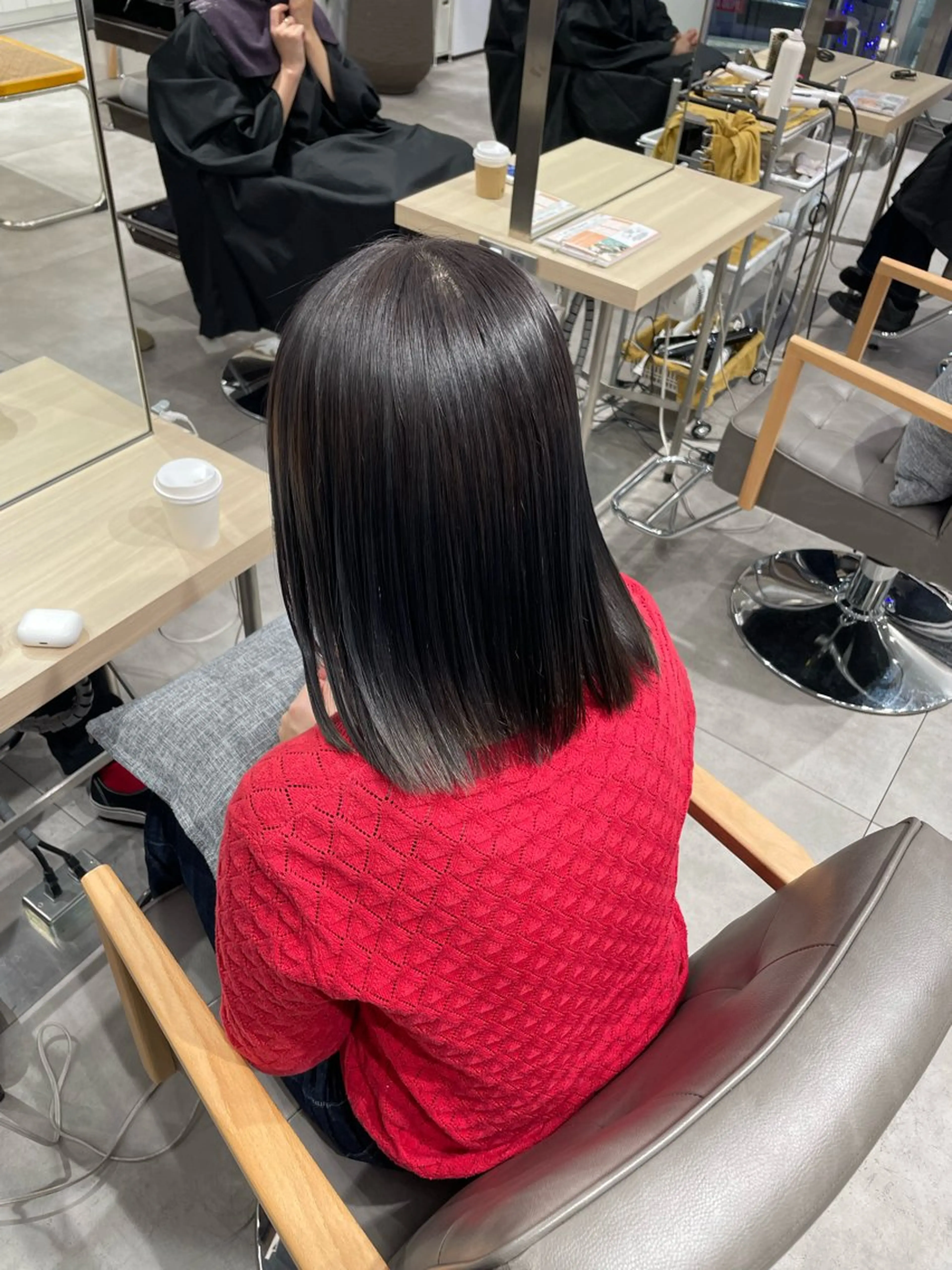 ミディアム カラー 髪質改善 トリートメント ヘアカラー sora/ボブ/ レイヤーカットのヘアスタイル