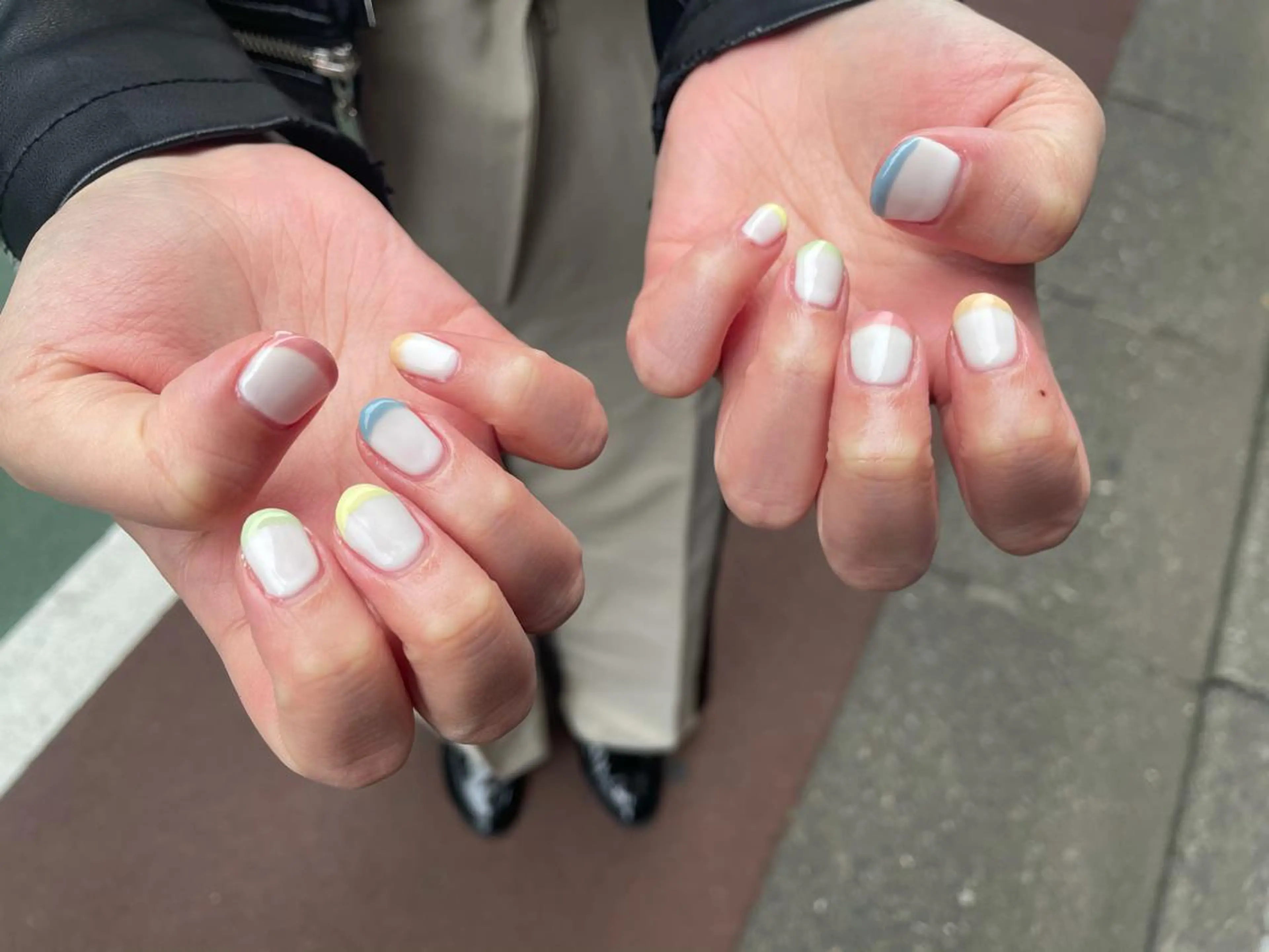 ネイル ハンドネイル ハンドケア R'well所属・はばすみれ🎀ﾈｲﾙ 光ﾌｪｲｼｬﾙ ﾍｱのネイルデザイン