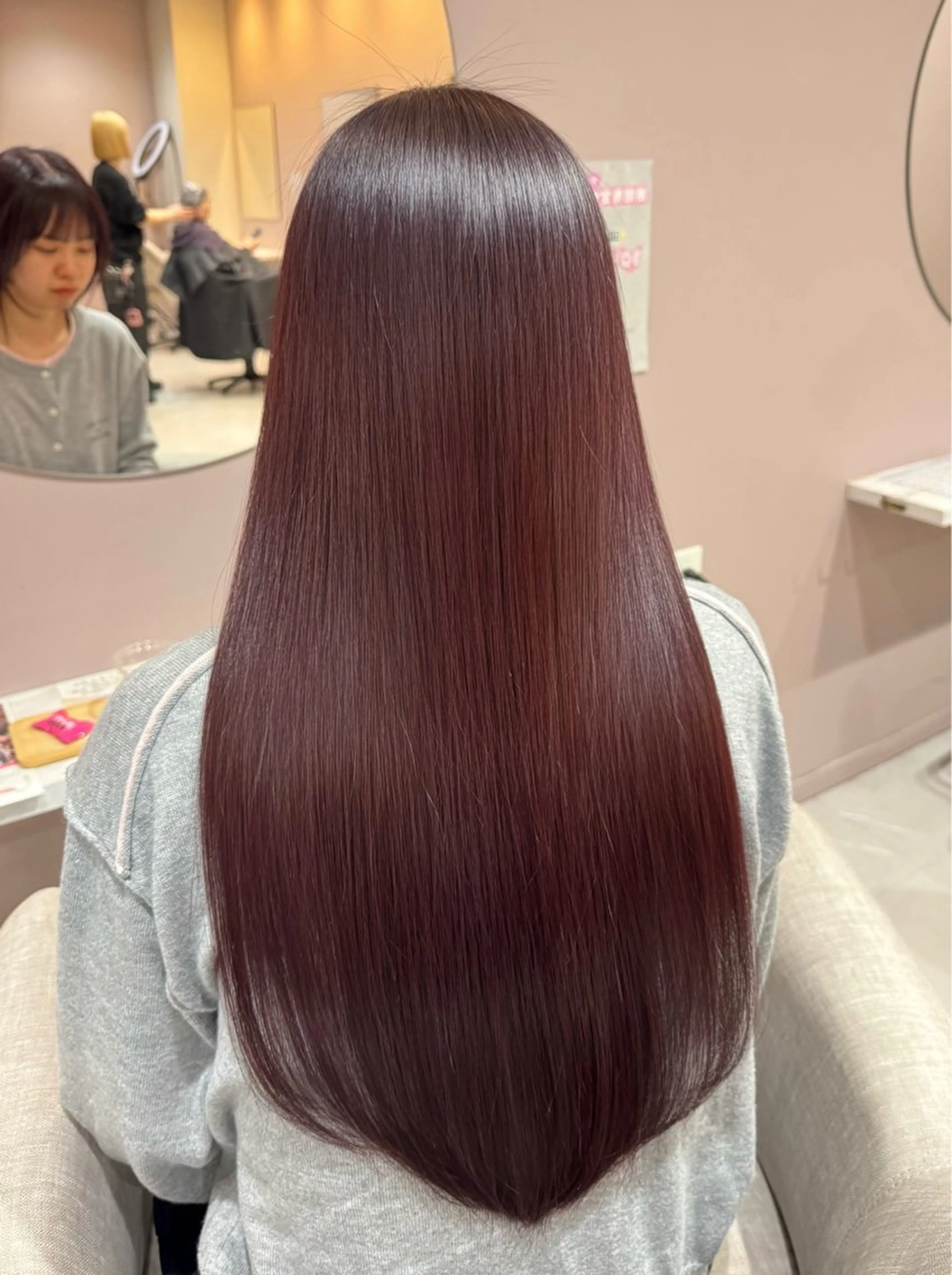 ロング カット ヘアカラー VOGUE所属・✨艶カラー ✨chihiroのヘアスタイル