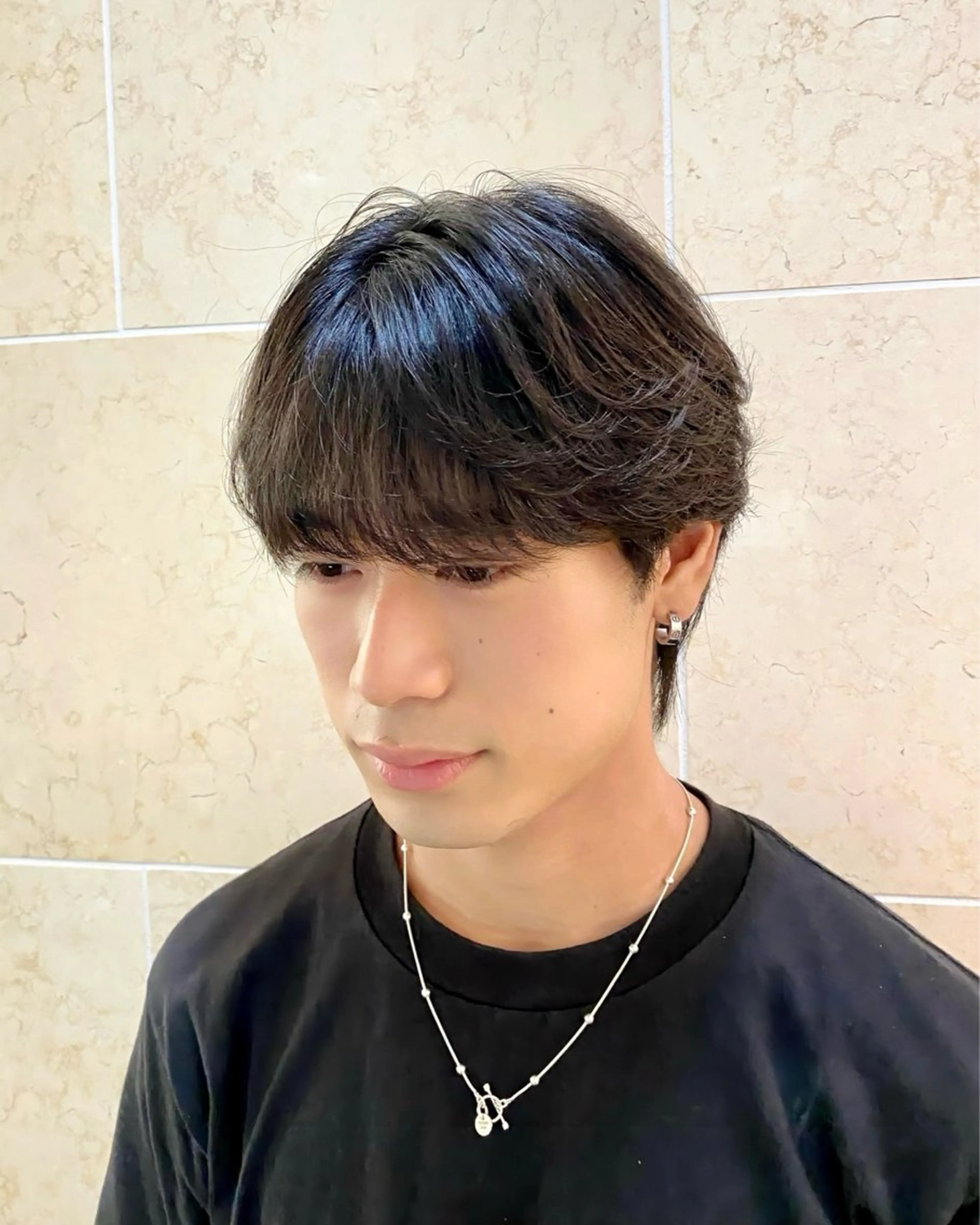 パーマ メンズ カルマパーマ メンズ韓国風 マッシュ メンズパーマ シースルーマッシュ MAZE梅田所属・韓国メンズヘア関戸 和輝🇰🇷のヘアスタイル