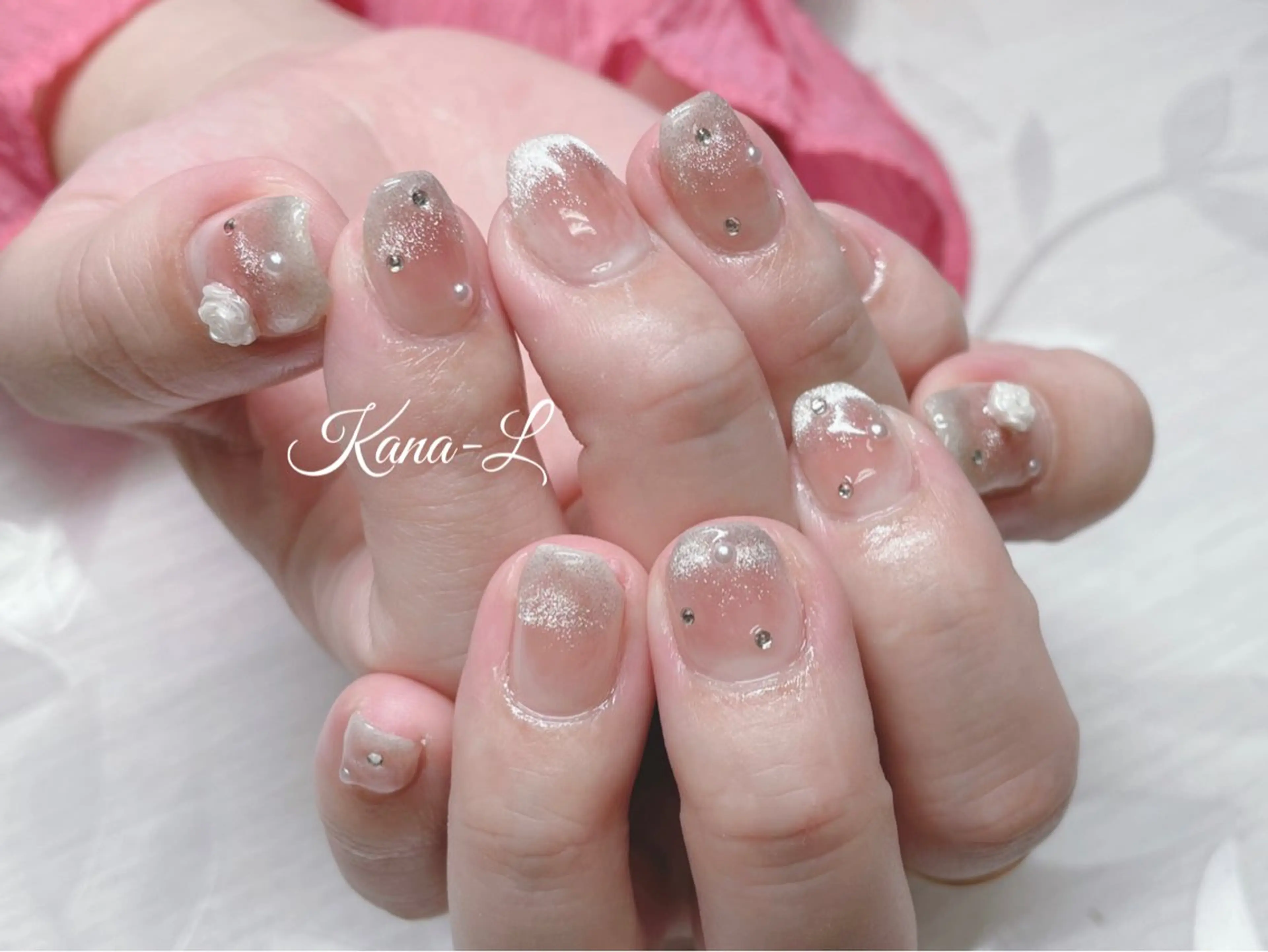 ネイル チークネイル ジェルネイル グラデーション 韓国ネイル マグネットネイル 芦辺 香奈のネイルデザイン