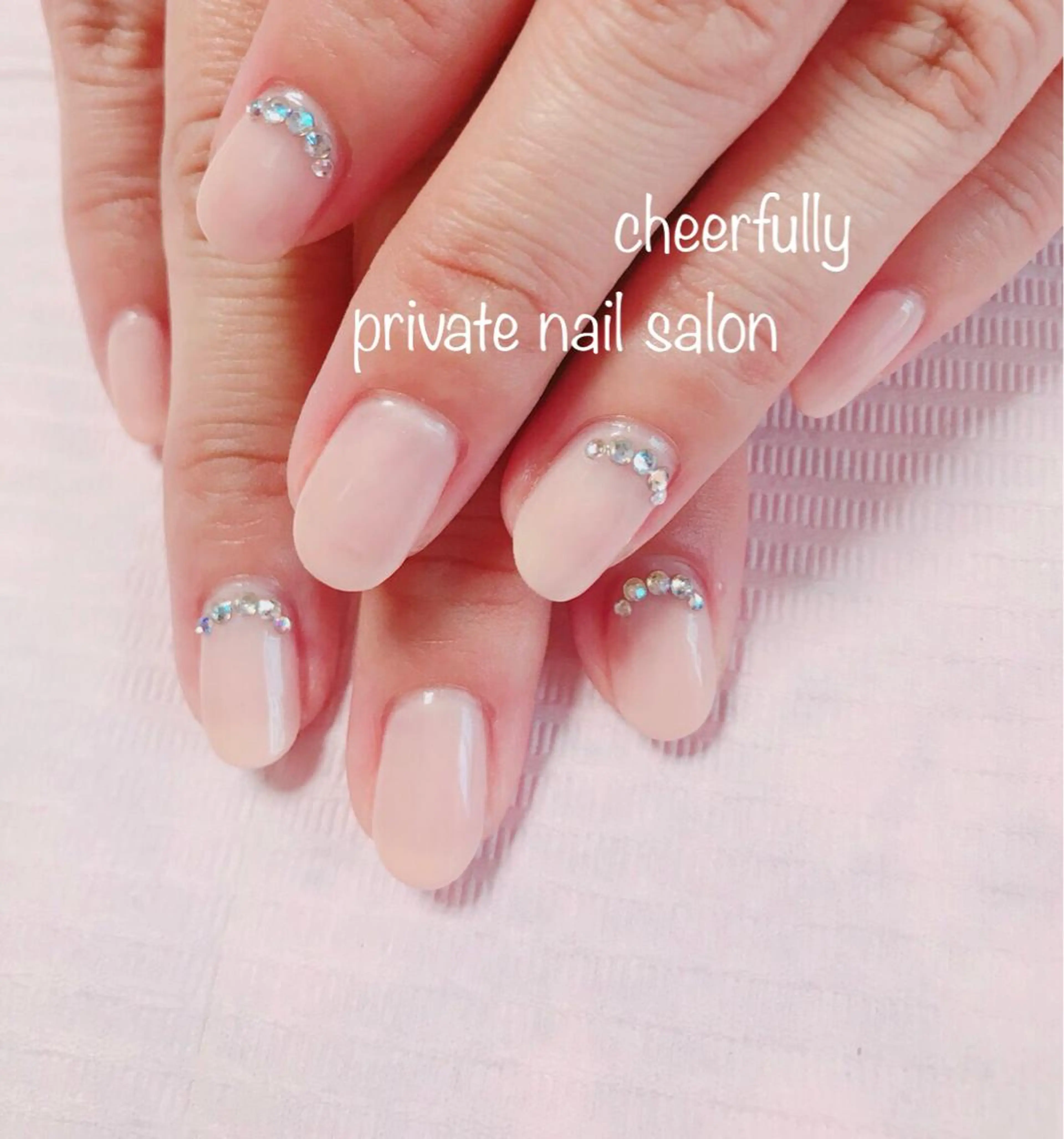 ネイル キラキラネイル ⭐️ cheerfullyのネイルデザイン