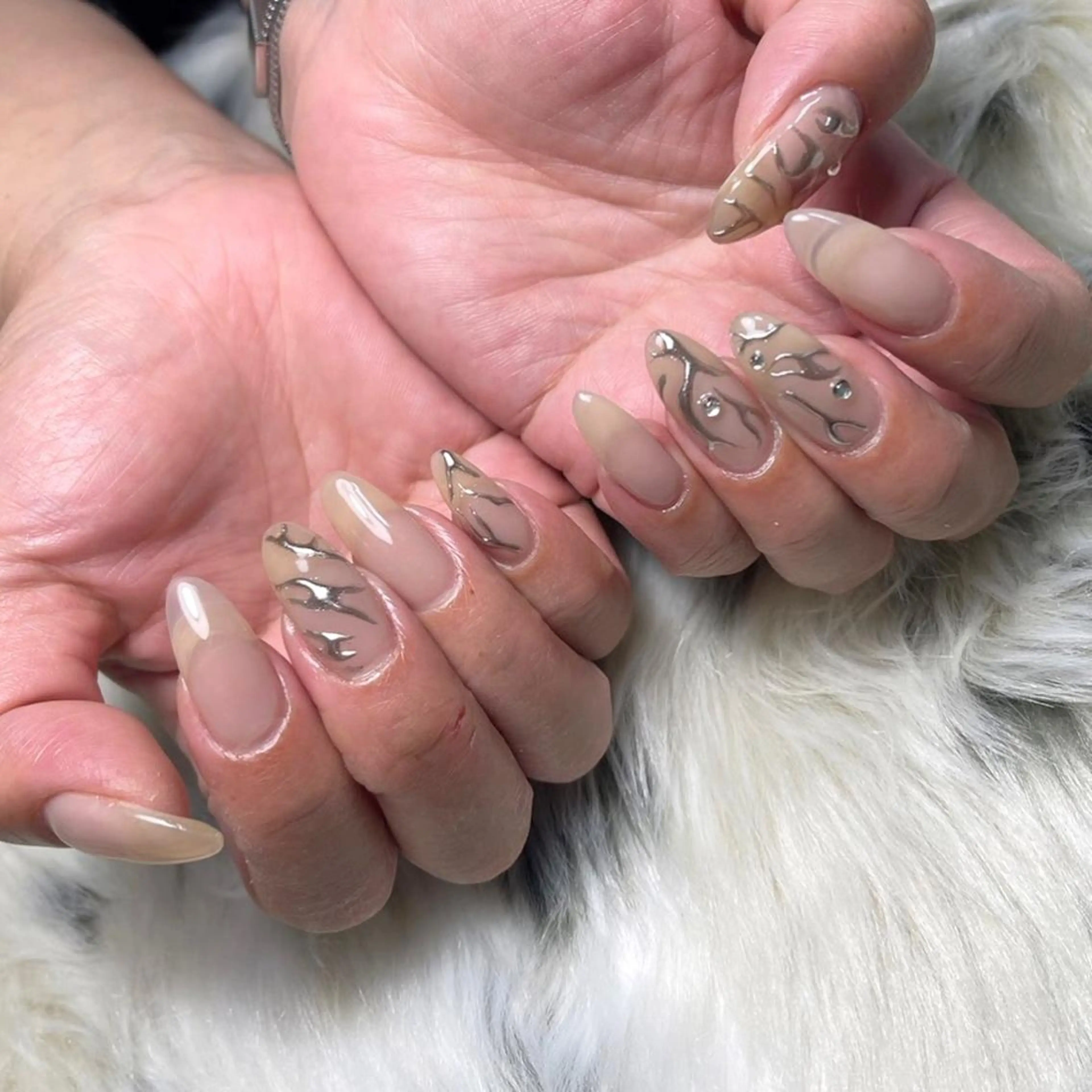 ネイル Laki nailのネイルデザイン