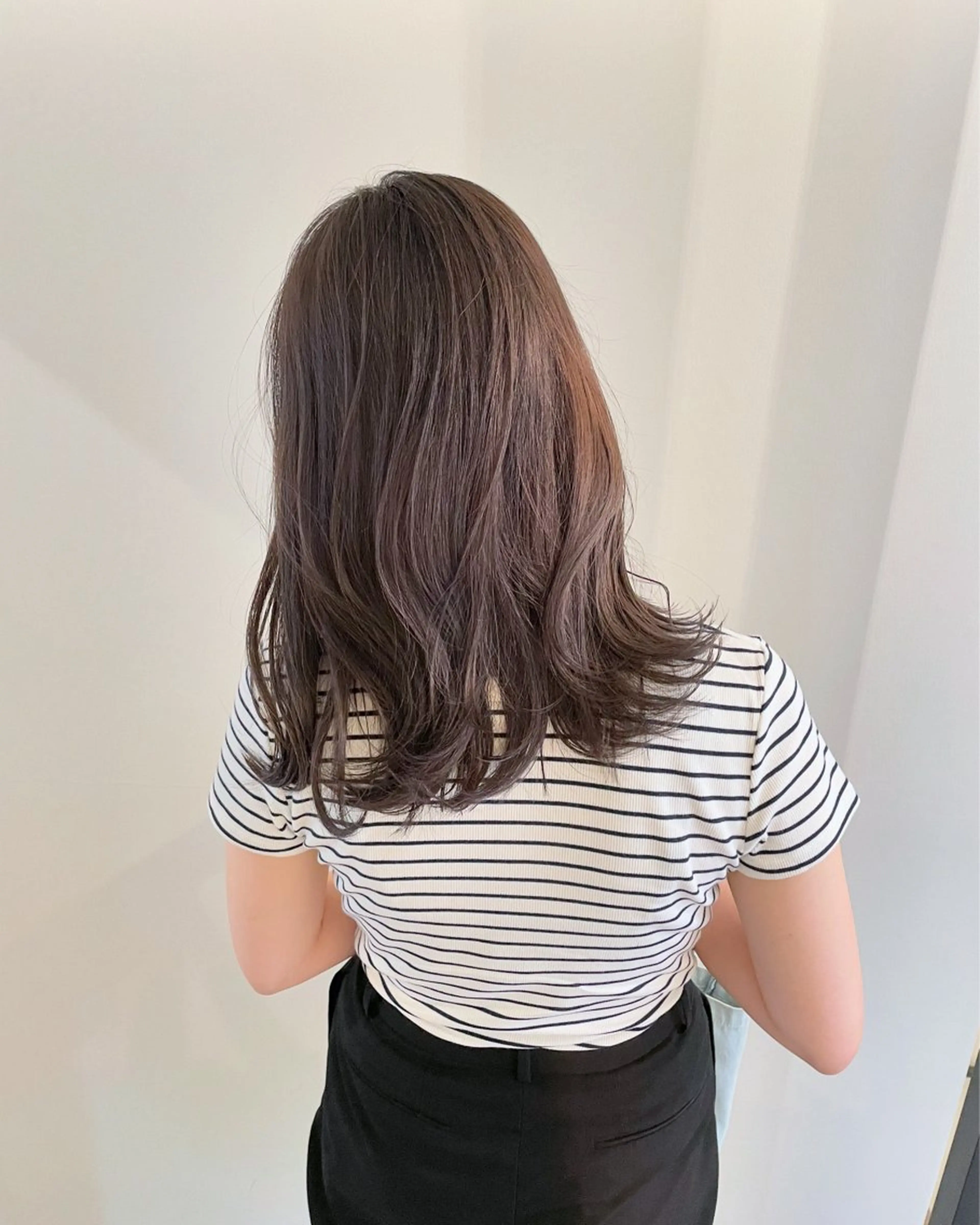 ミディアム カラー ベージュカラー ラベンダーカラー カット ヘアカラー トリートメント 透け感カラー🫧 加納トモヒロのヘアスタイル
