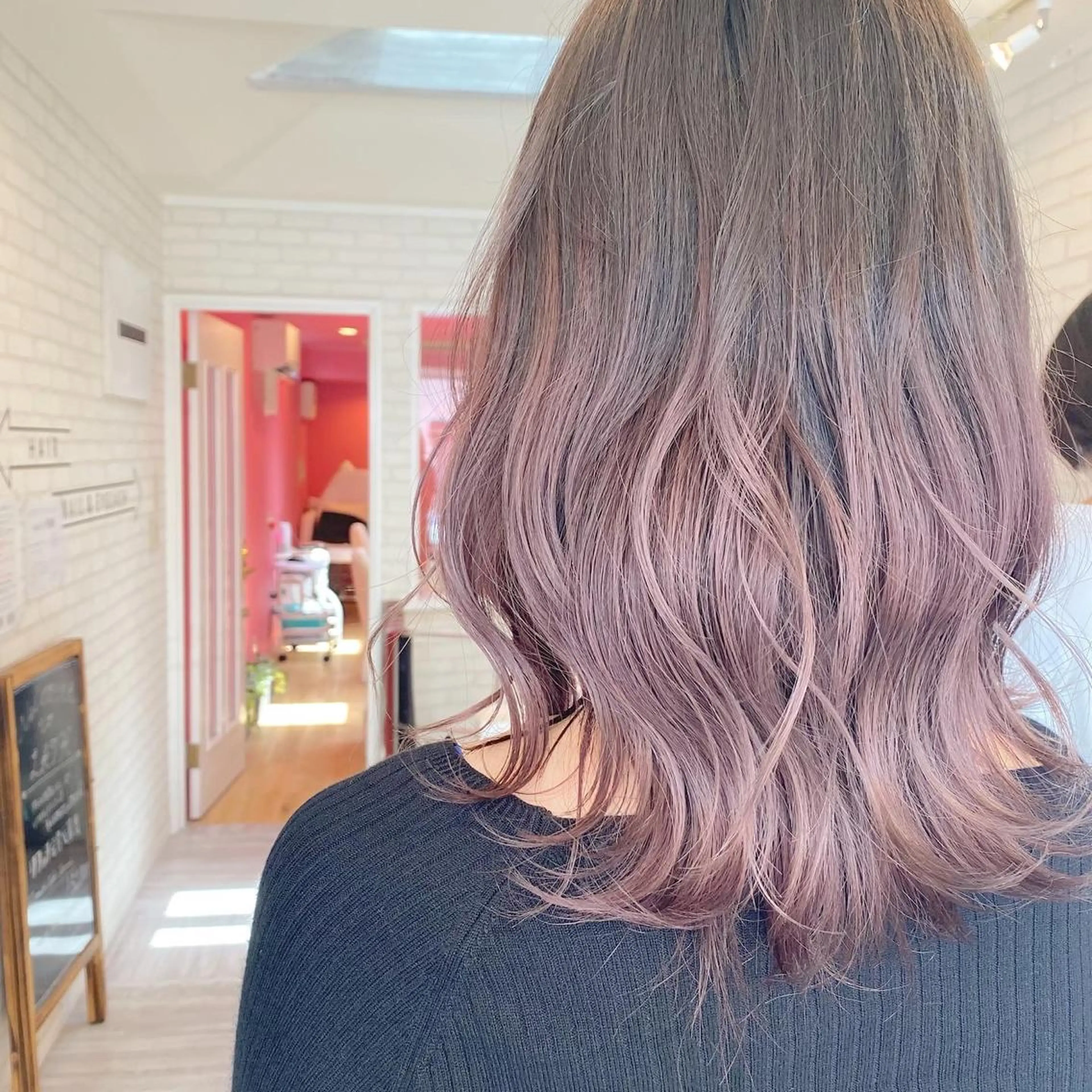 セミロング カラー すずき なぎさ☀️のヘアスタイル
