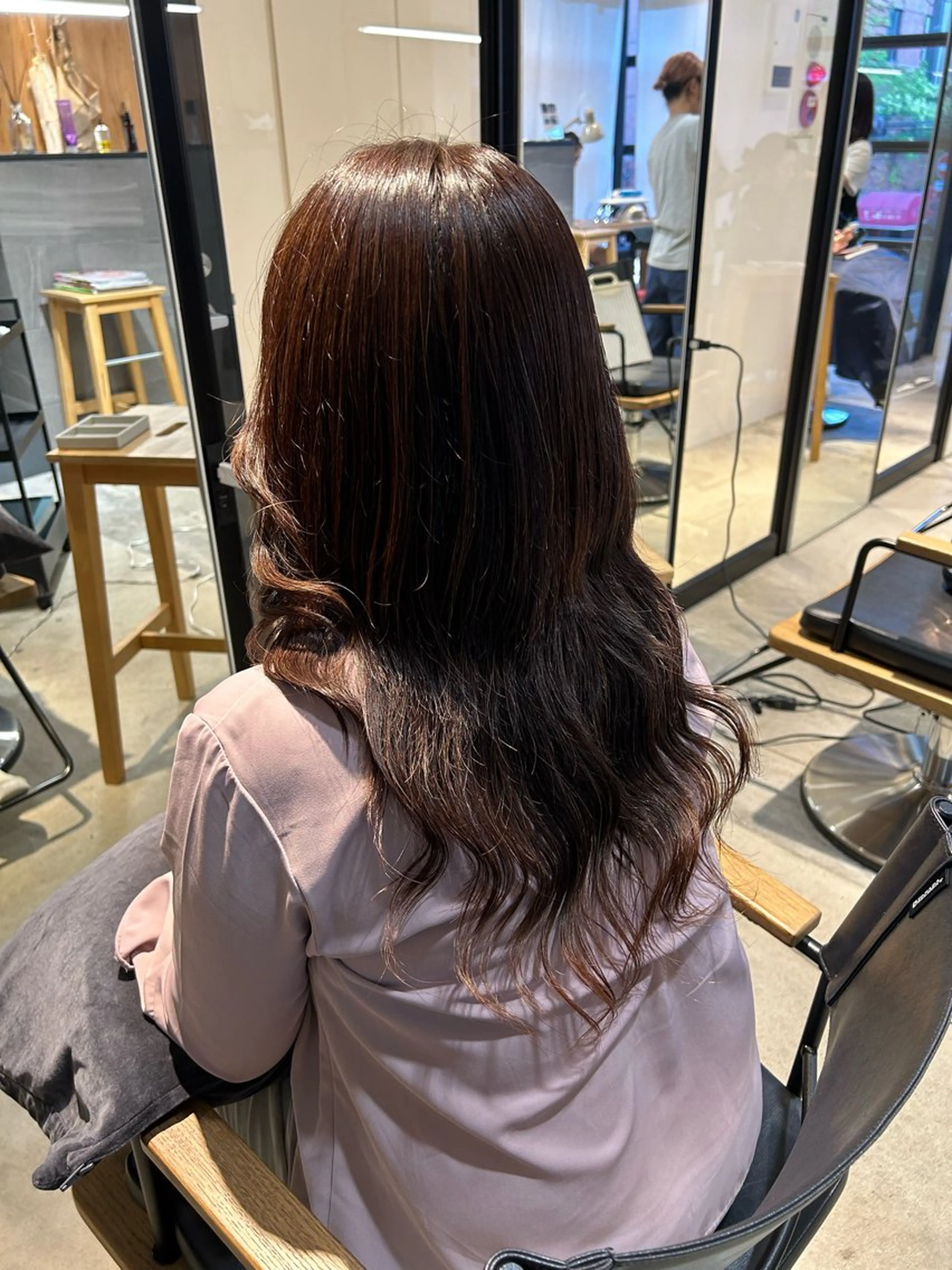 ロング カラー 馬場 菜乃夏のヘアスタイル