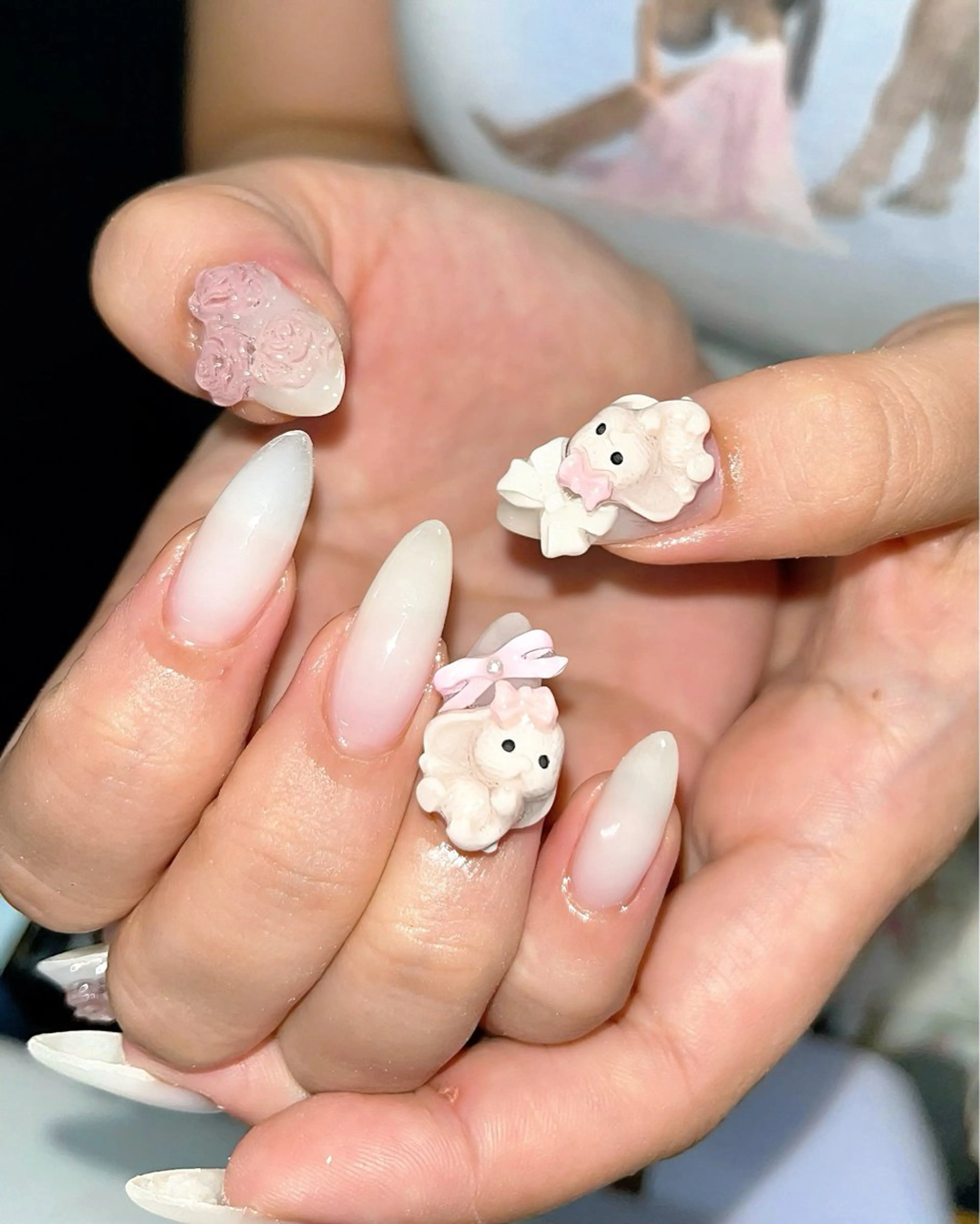 ネイル オフィスネイル ワンカラーネイル シンプルネイル ホワイト ハンドネイル ハンドケア 🎀NAIL🎀 AI🪄︎︎◝✩のネイルデザイン