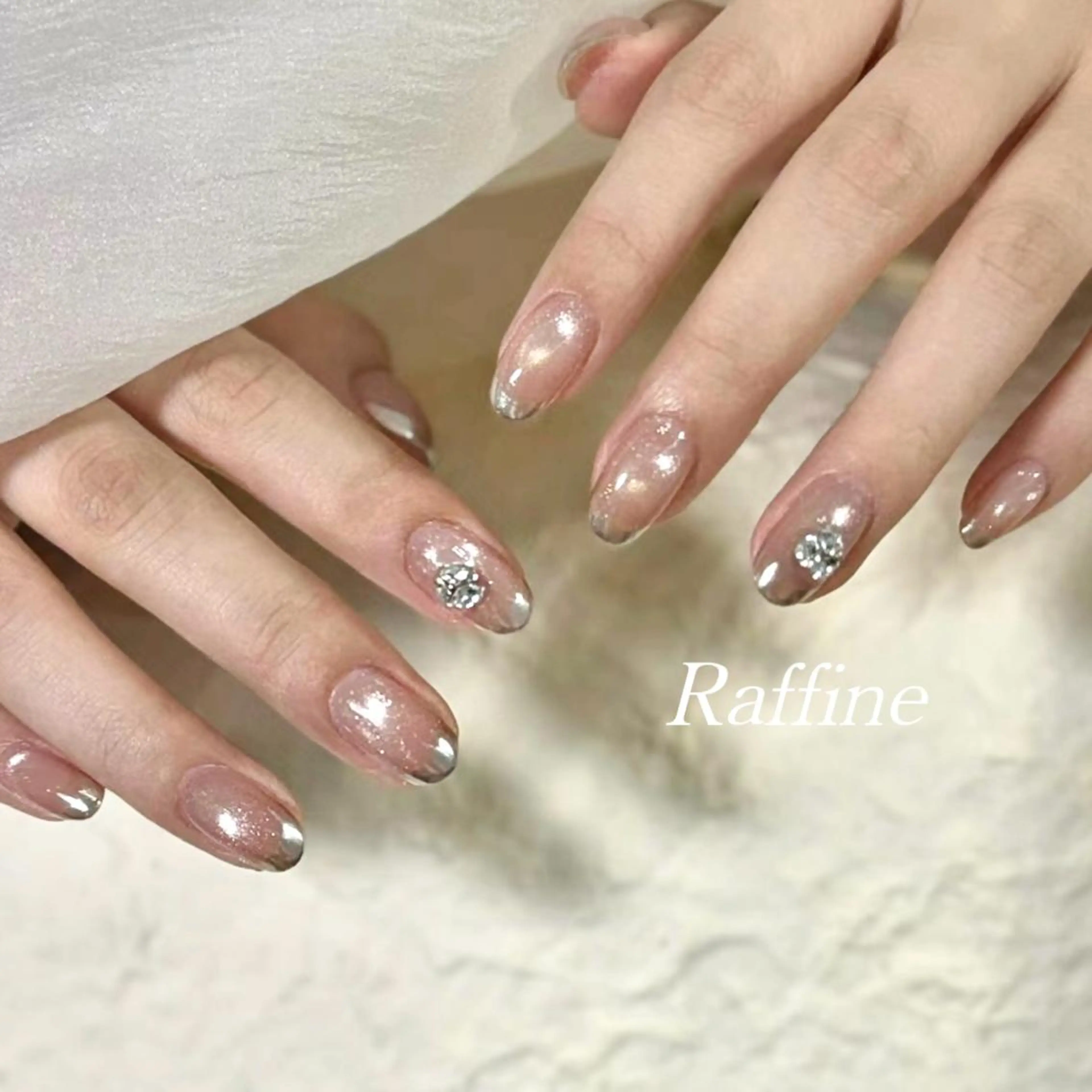 ネイル RAFFINE 月🦋🩵のネイルデザイン