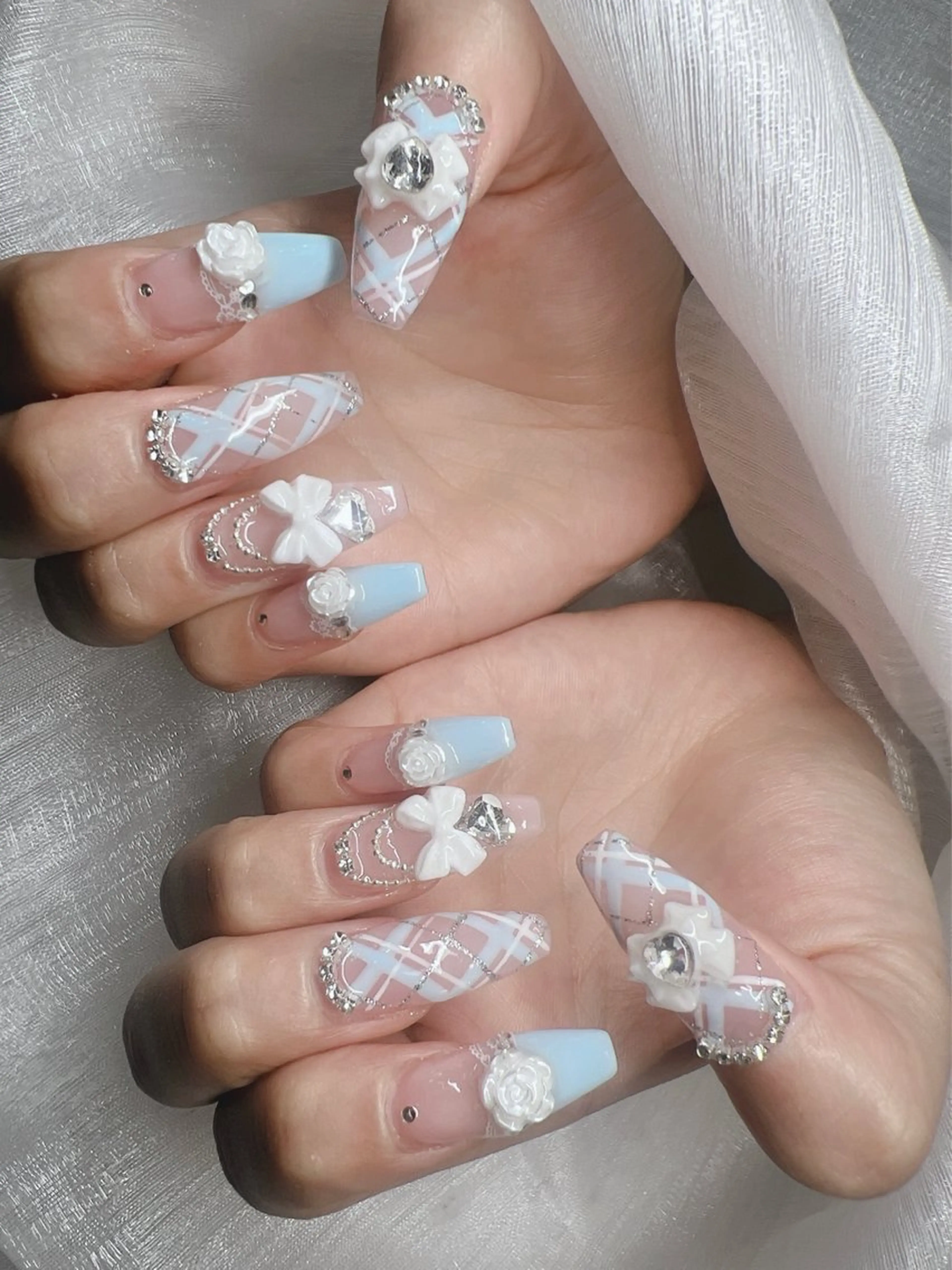 ネイル 長さ出し グラデーション キラキラネイル マグネットネイル ニュアンスネイル ハンドネイル Lee Nails チップ長さだし専門店のネイルデザイン
