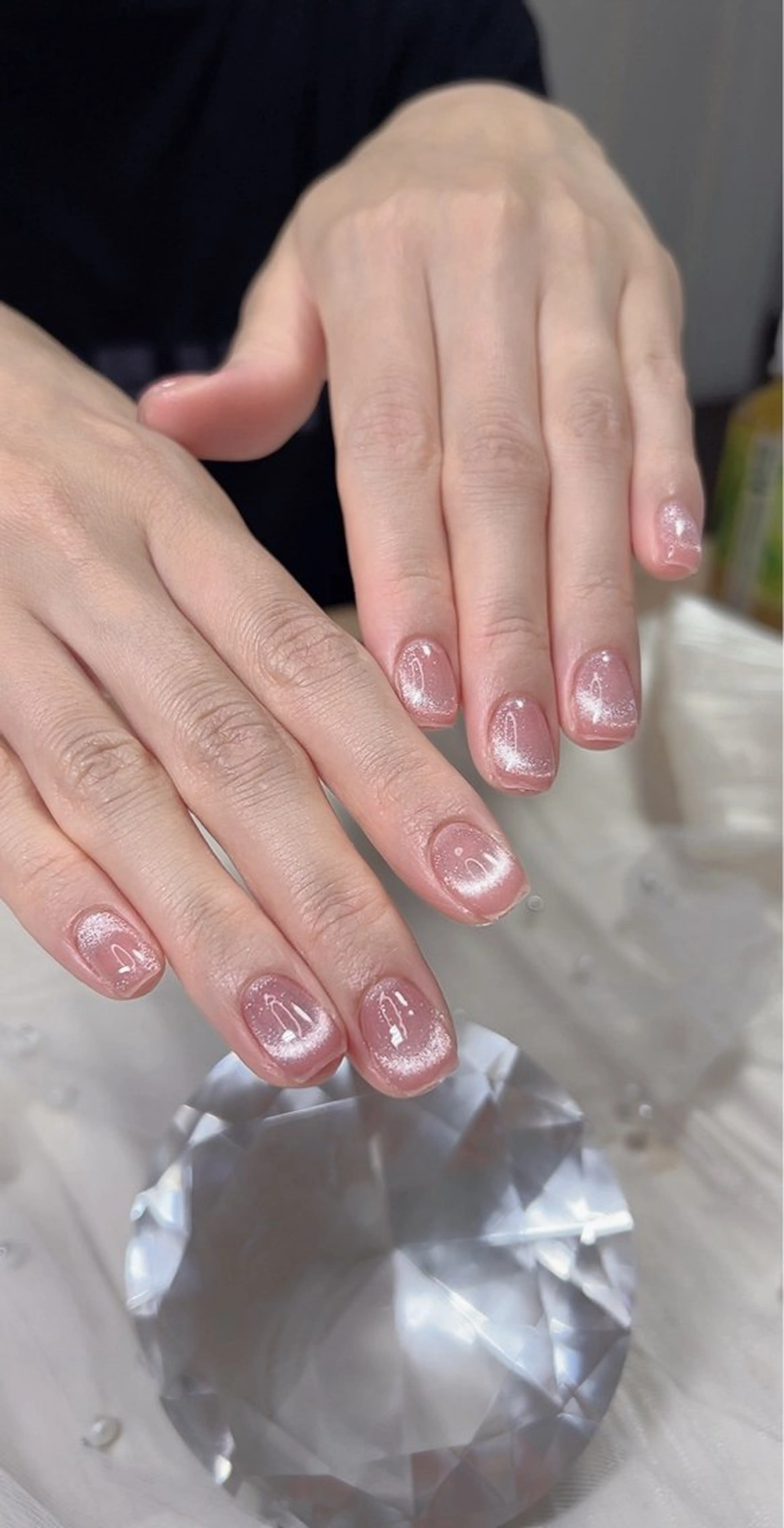 ネイル フレンチネイル キラキラネイル マグネットネイル マグネットフレンチ オフィスネイル Cute Tips nailのネイルデザイン