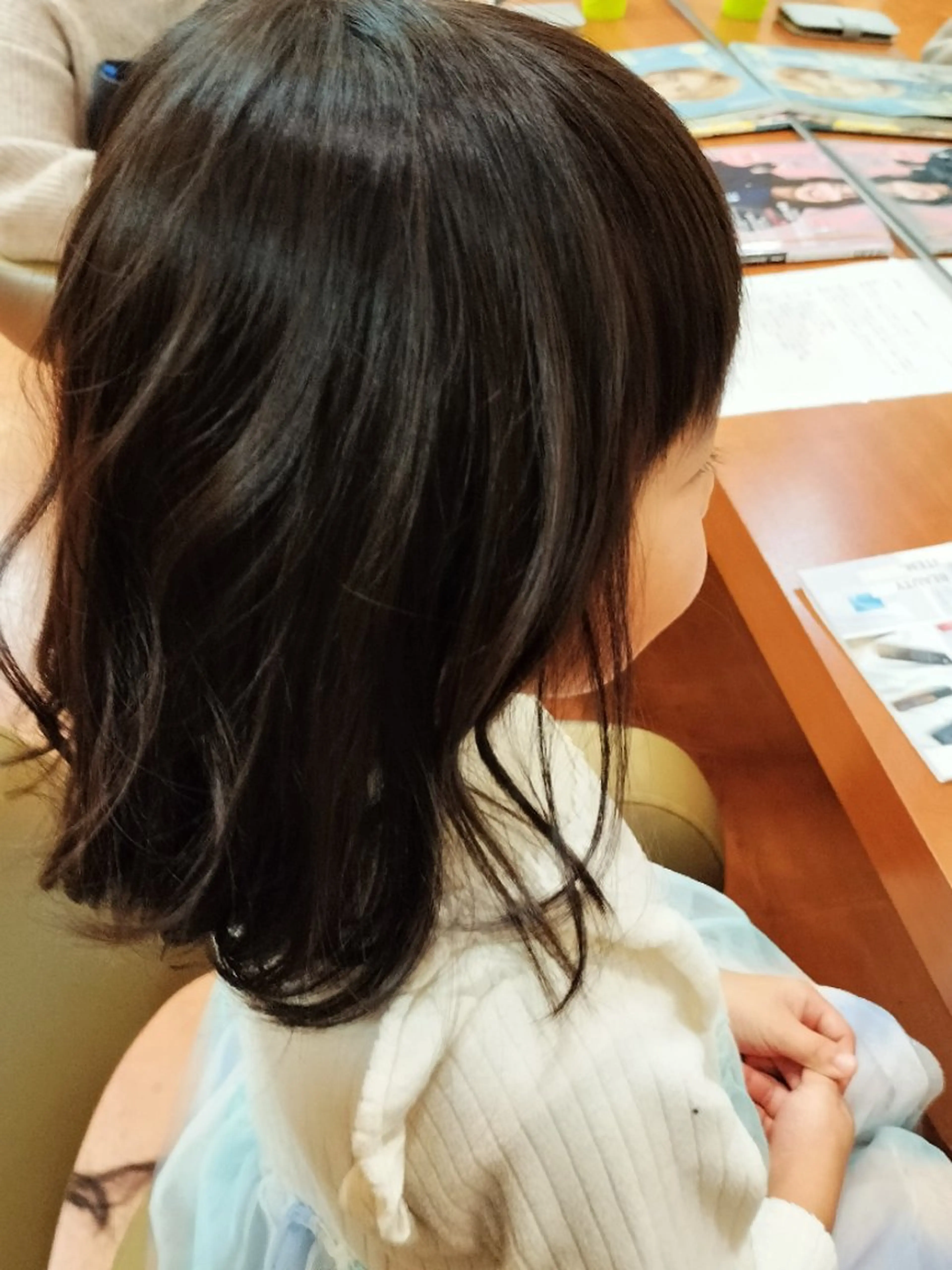 セミロング 太田 香織のヘアスタイル