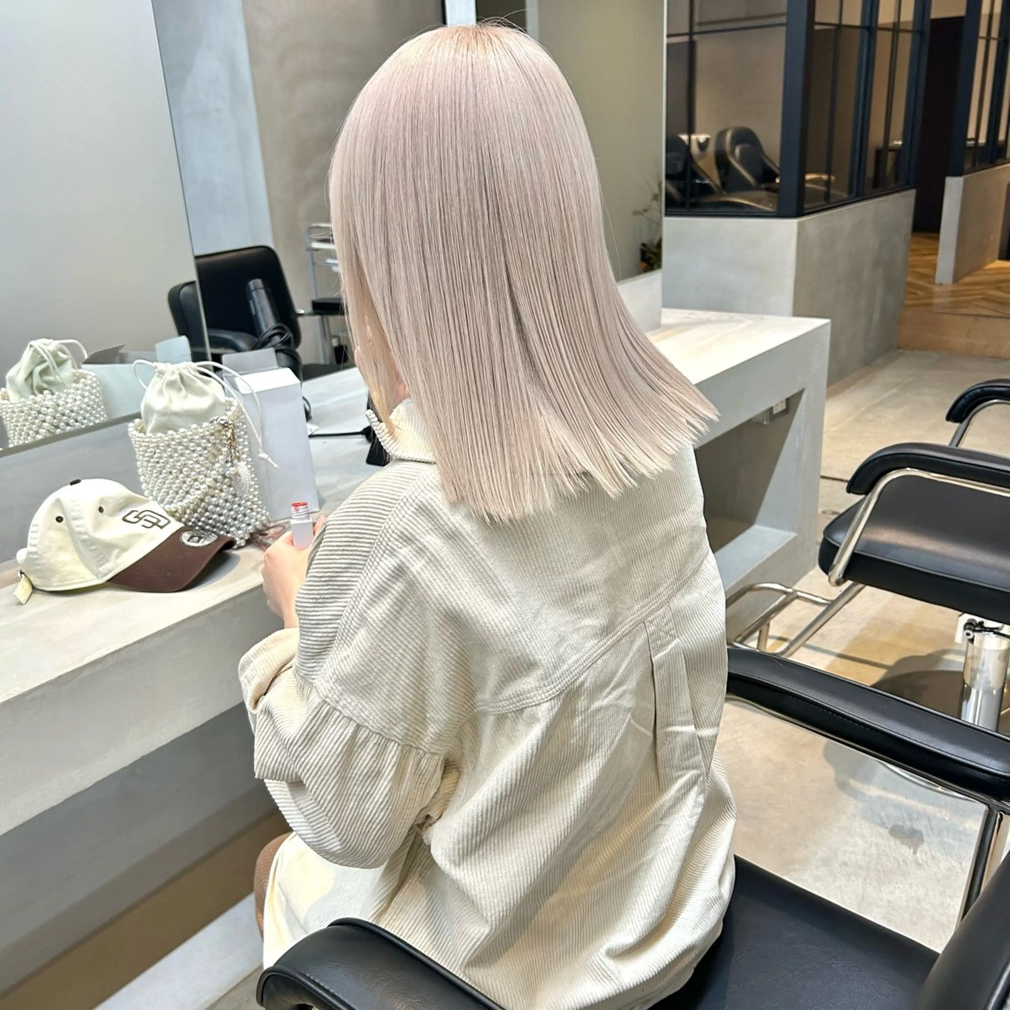 ミディアム カラー ヘアカラー トリートメント mood tatemachiのヘアスタイル