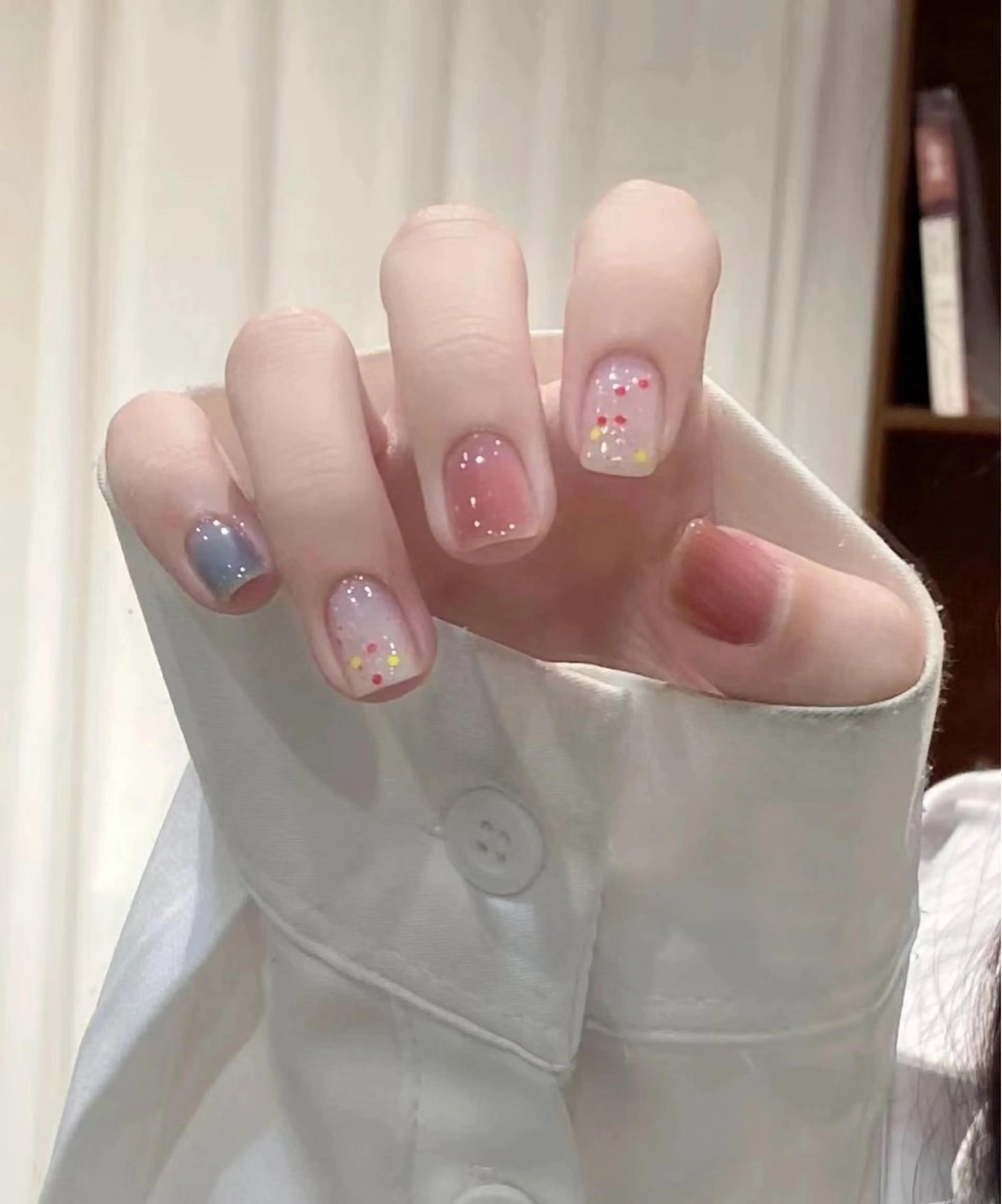 ネイル 長さ出し フットネイル フレンチネイル ジェルネイル ガラスフレンチ ハンドネイル ハンドケア More Glam渋谷店のネイルデザイン