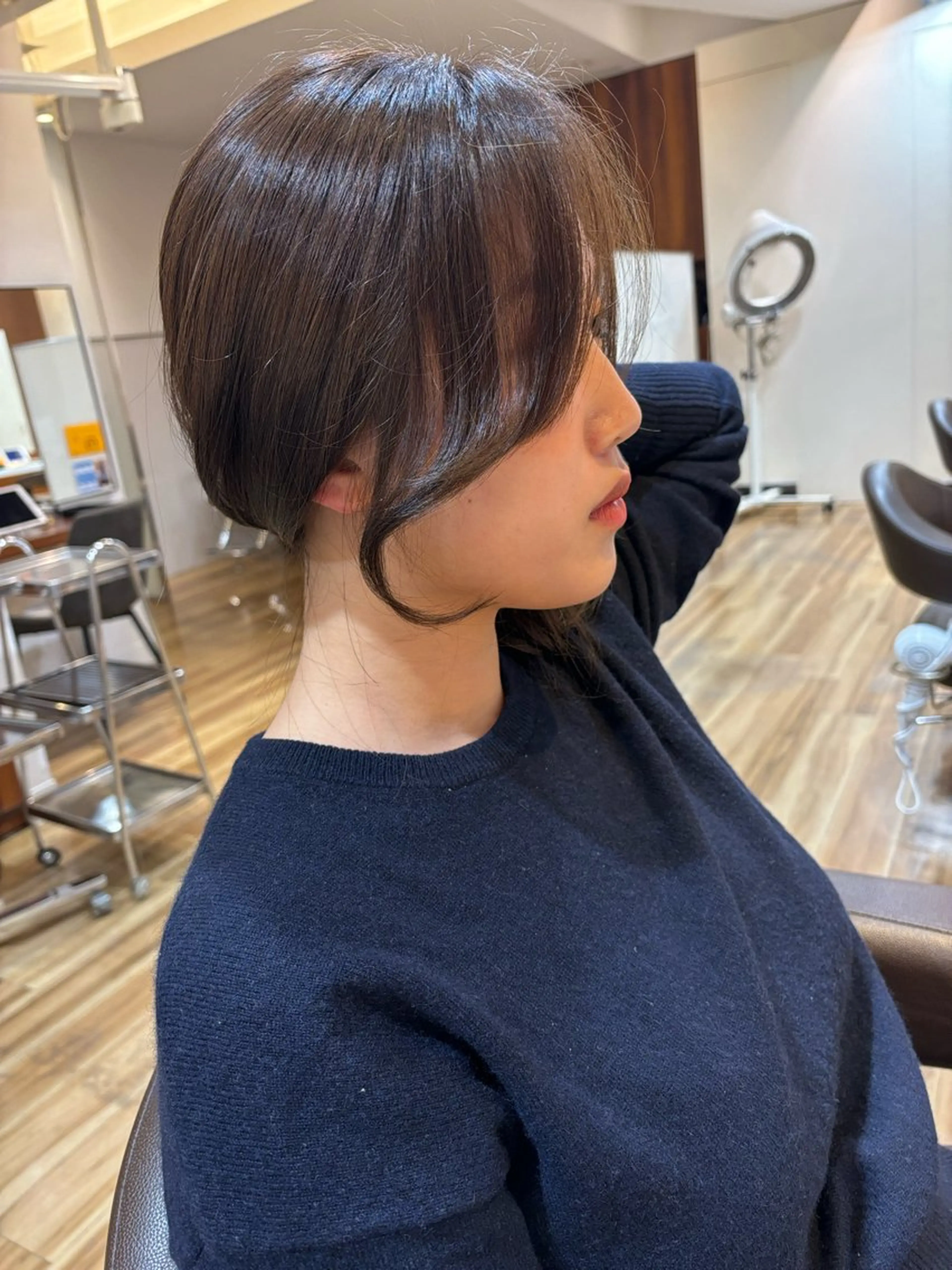 ミディアム カラー ベージュカラー カット ヘアカラー トリートメント レイヤーカット /透明感/千葉怜寿のヘアスタイル
