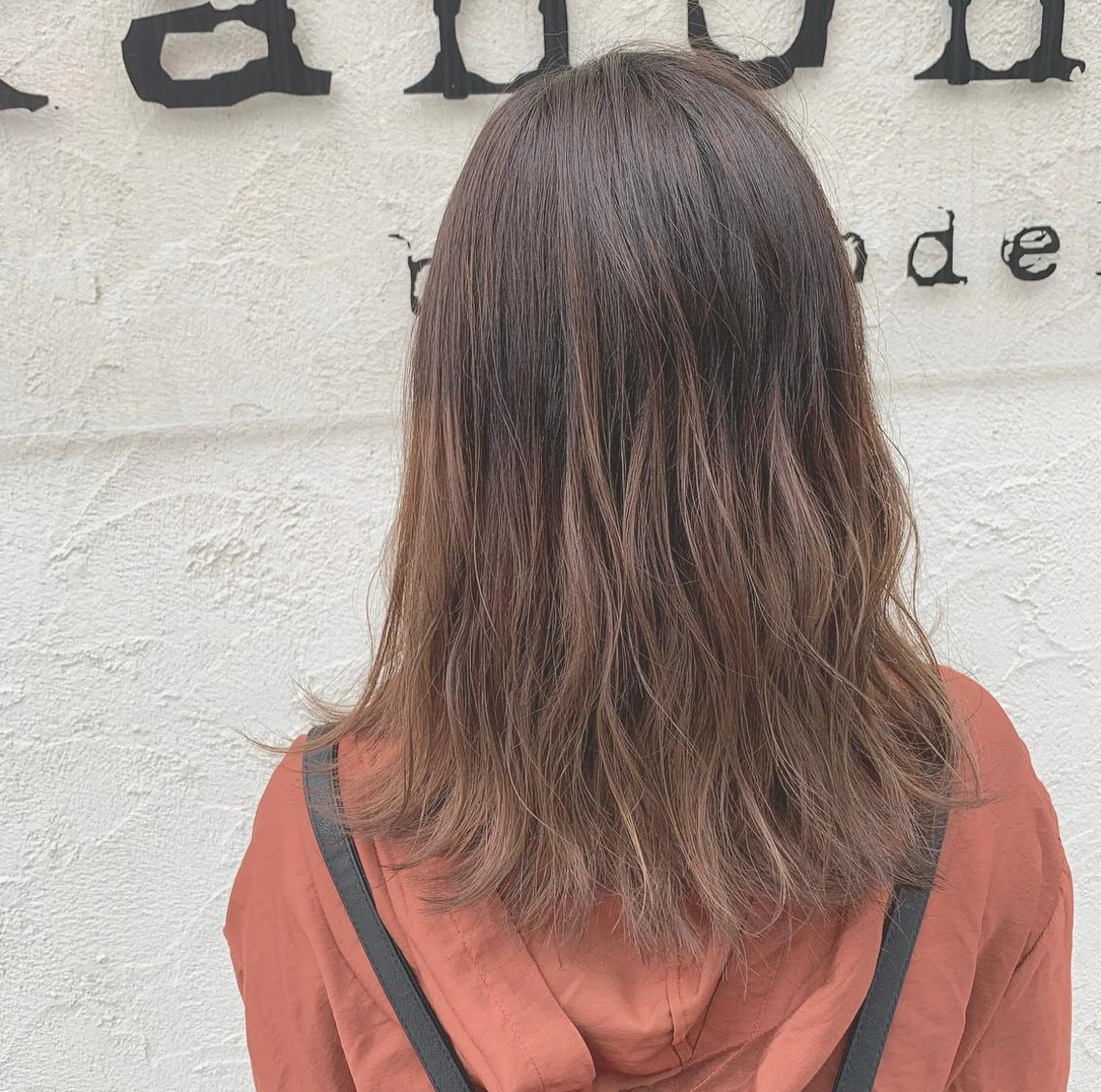 セミロング カラー 髪質改善色素改善特化 keiのヘアスタイル