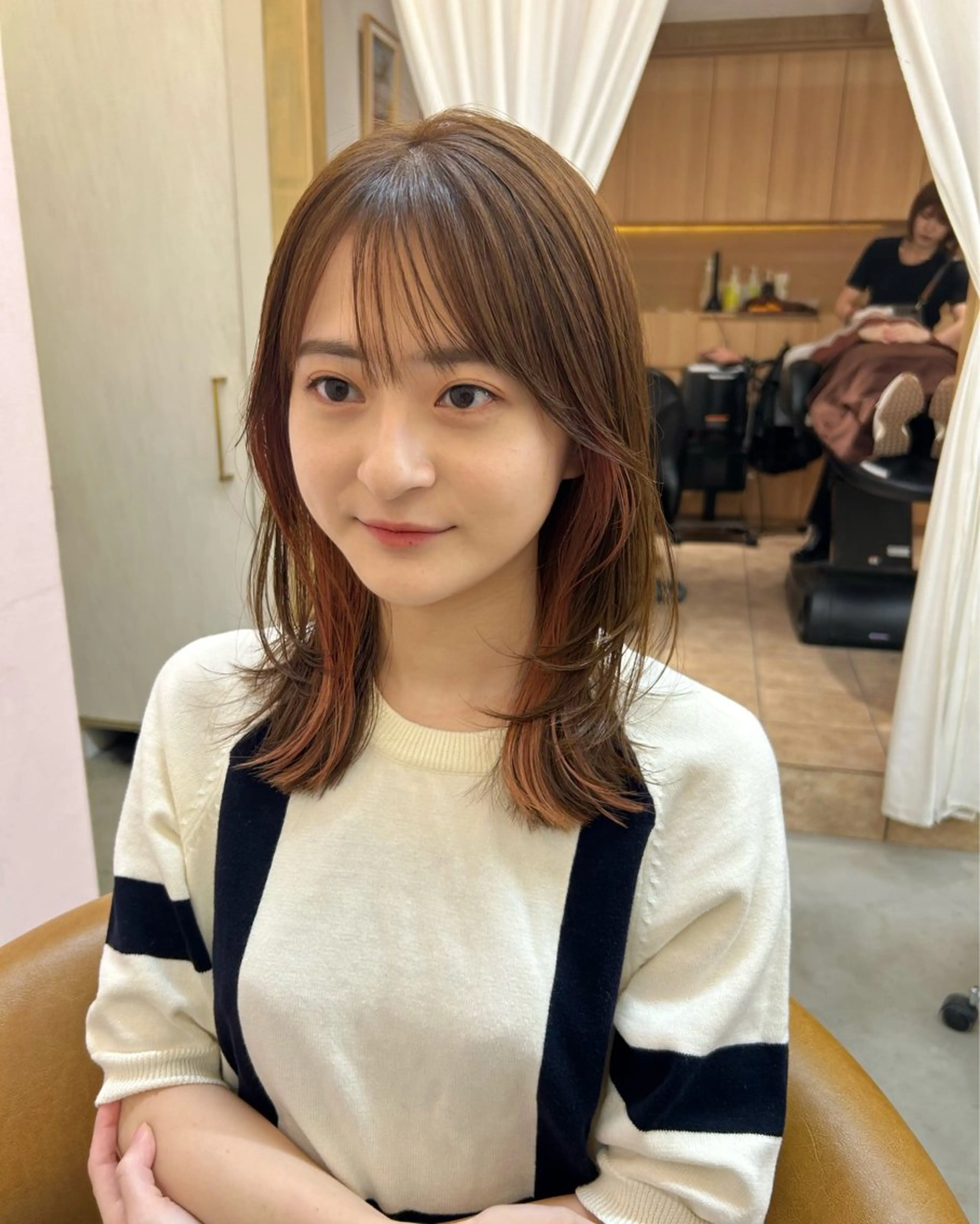 セミロング カット ヘアカラー トリートメント 🩵縮毛矯正/ブリー チ/髪質改善/いつかのヘアスタイル