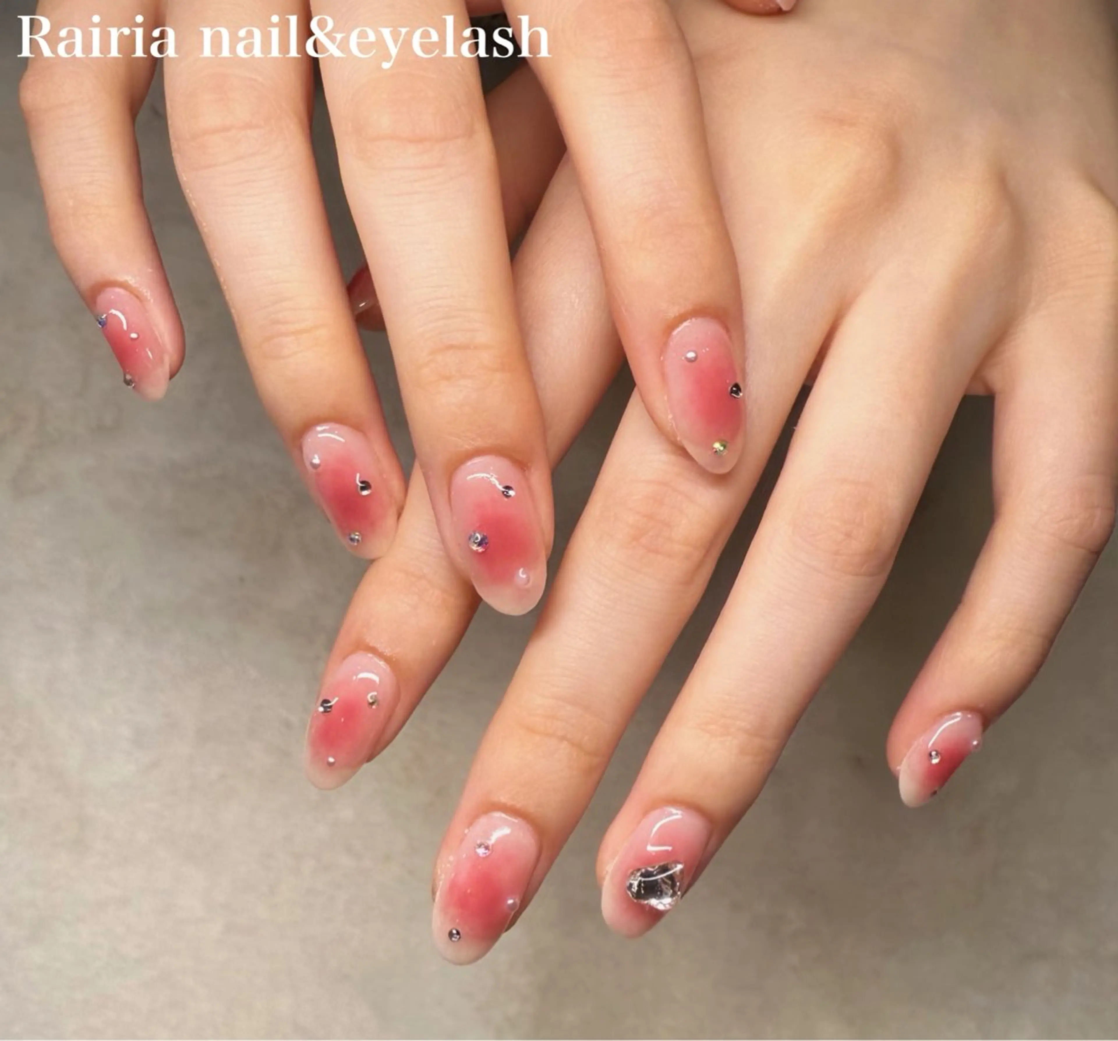 ネイル チークネイル ハンドネイル Rairia   nail所属・屋敷 理奈のネイルデザイン