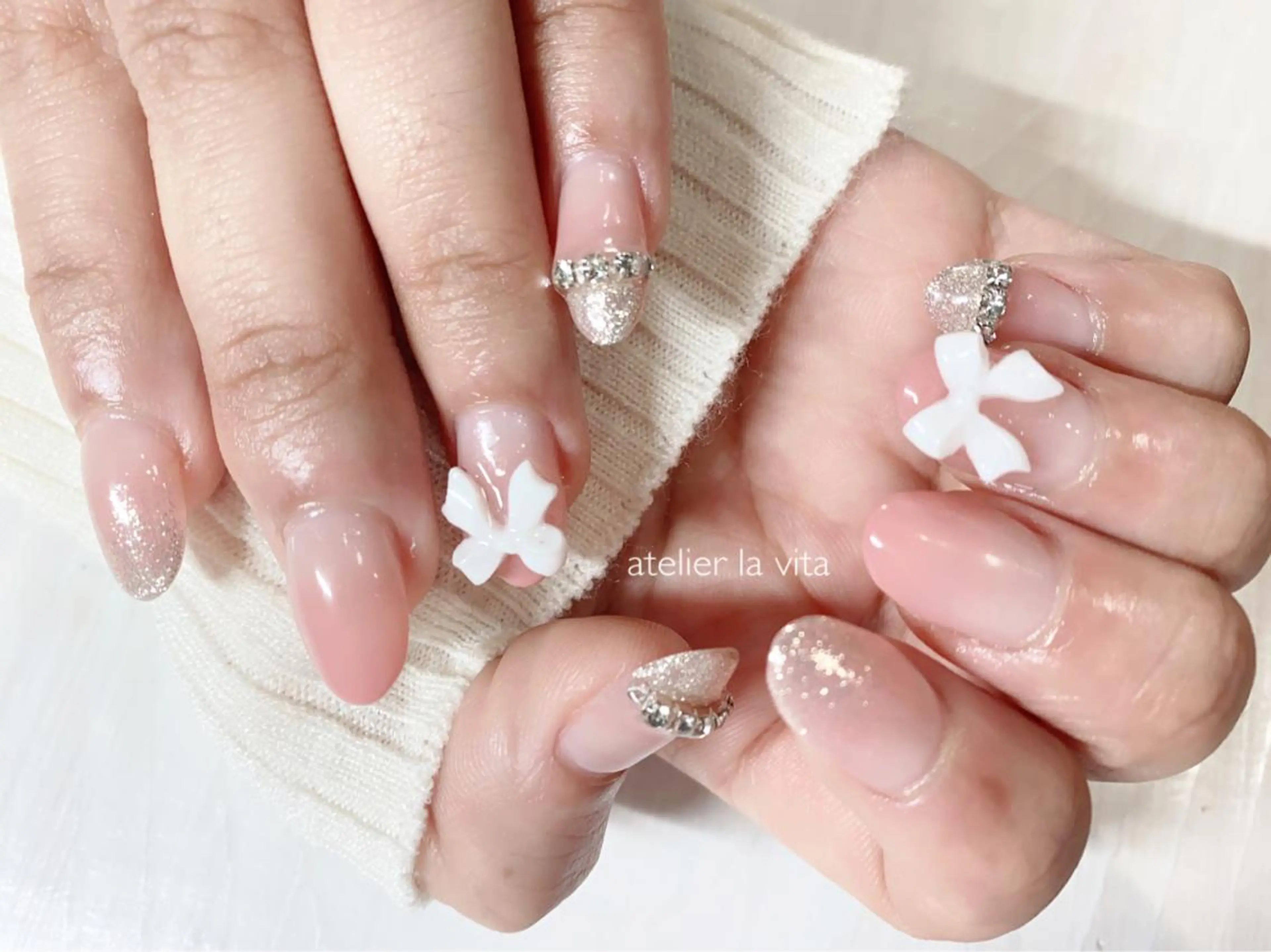 ネイル クリアネイル ジェルネイル ニュアンスネイル ワンカラーネイル ピンク atelier la vita所属・lavita. mimuraのネイルデザイン