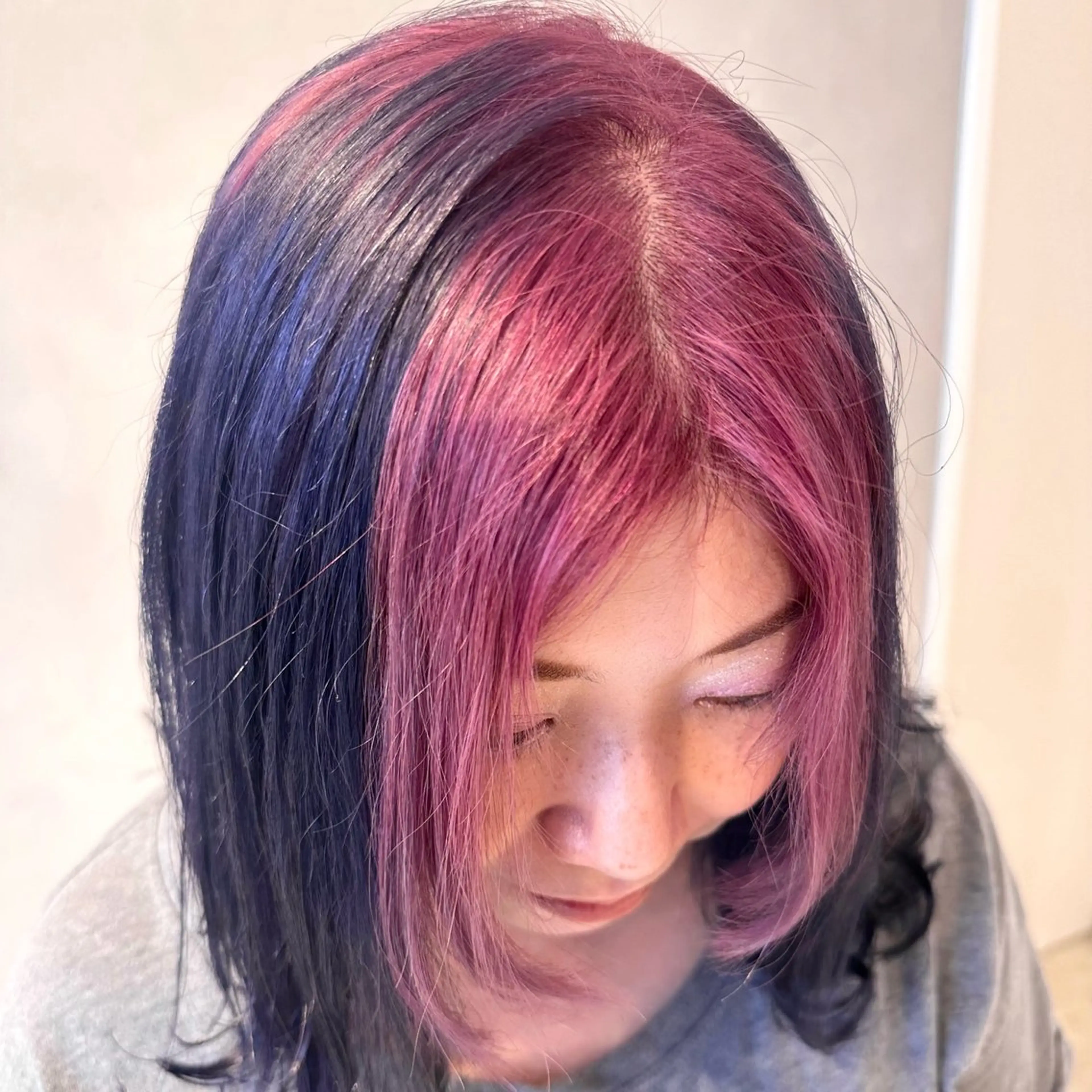 ミディアム カラー カット ヘアカラー トリートメント デザインカラー/パー マ🦖外岡咲希🦖のヘアスタイル