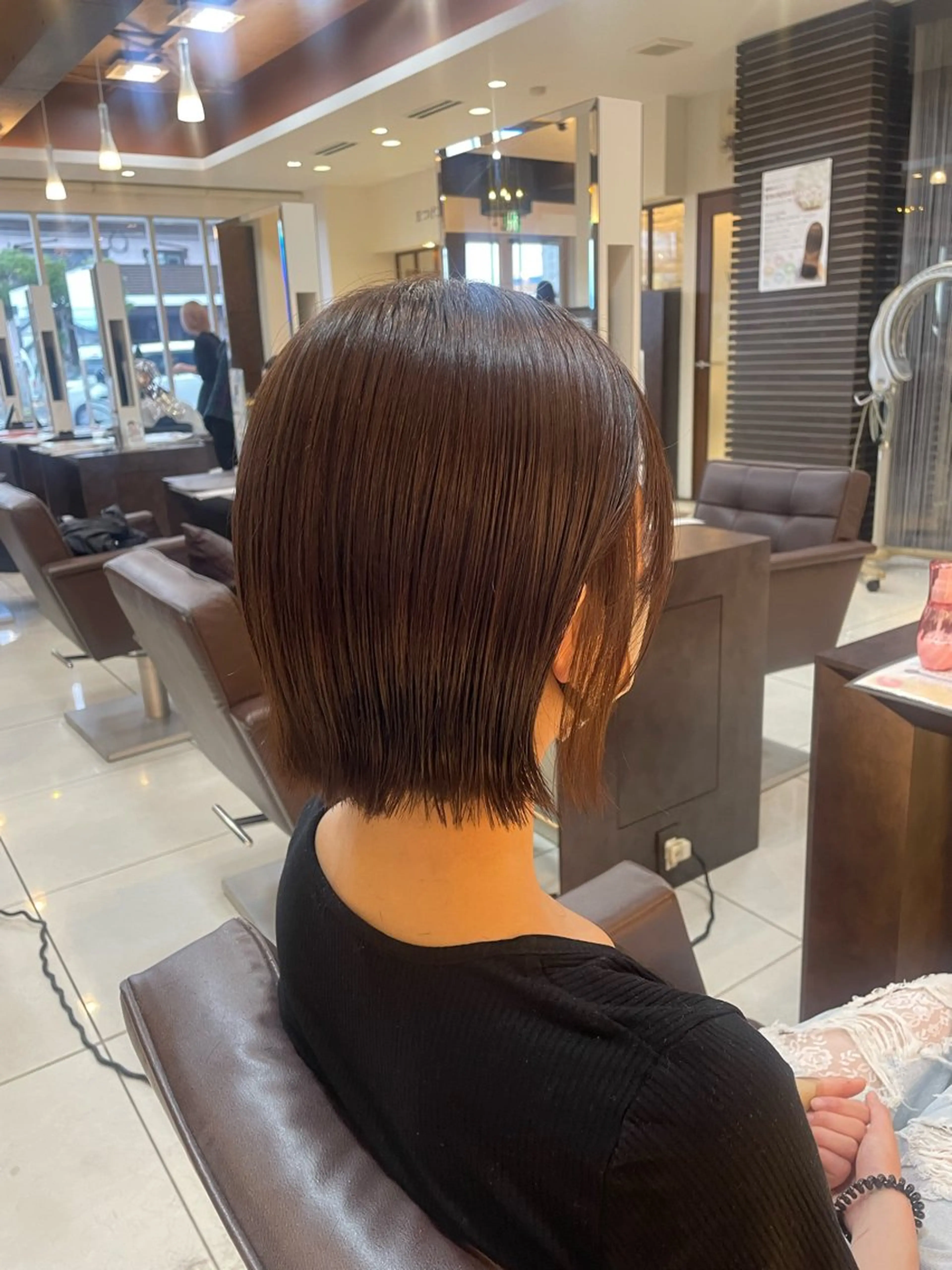 ミディアム カラー カット ヘアカラー トリートメント 🍊うる艶暖色カラー ボブ🍓マツパまゆかのヘアスタイル