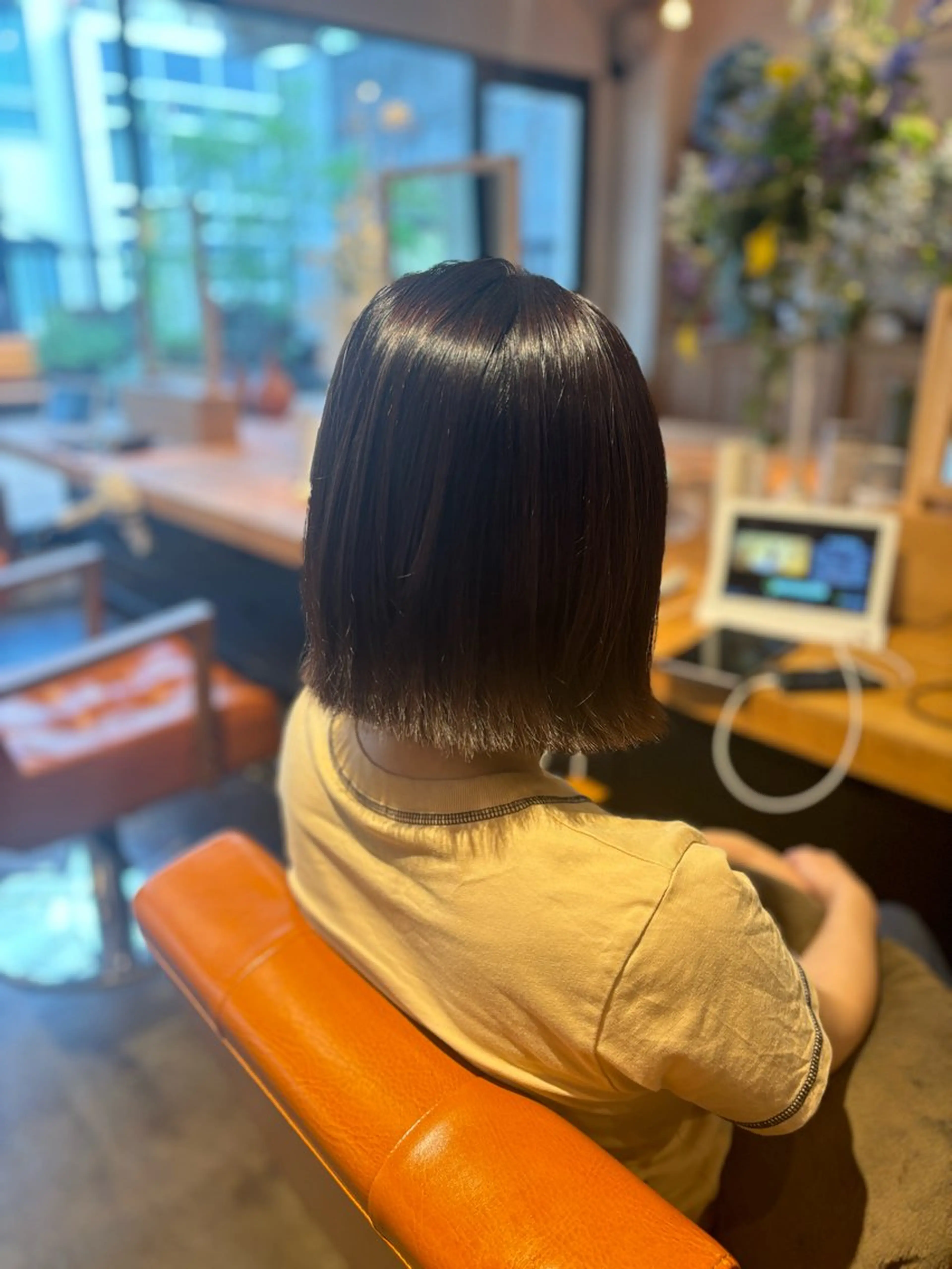 ショート カラー ラベンダーカラー ボブ 外ハネヘア トリートメント 髪質改善カラー ベージュ🤎YUMEのヘアスタイル