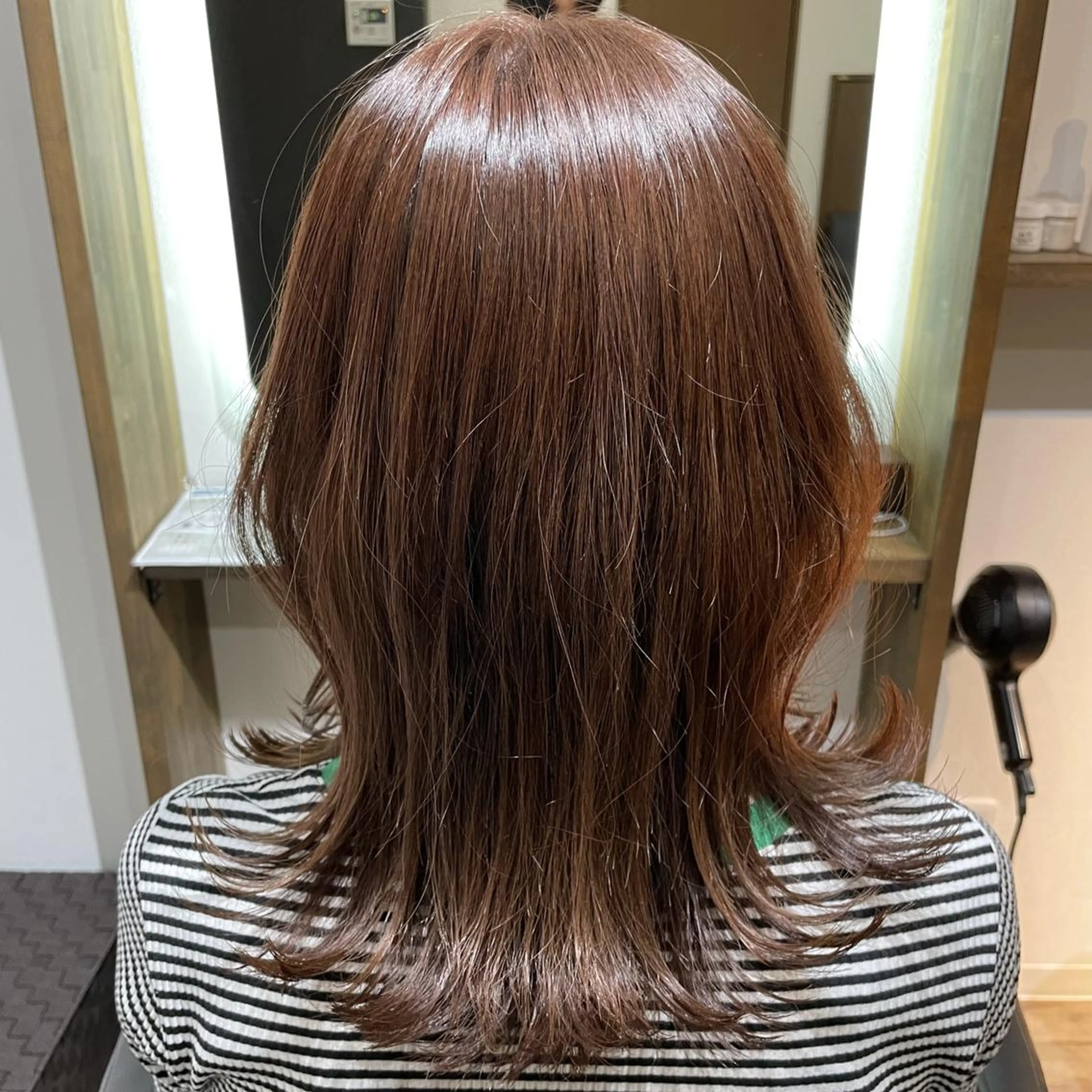 ミディアム カラー ラベンダーカラー くびれヘア カット ヘアカラー トリートメント 名駅Private Salon　Noaのヘアスタイル