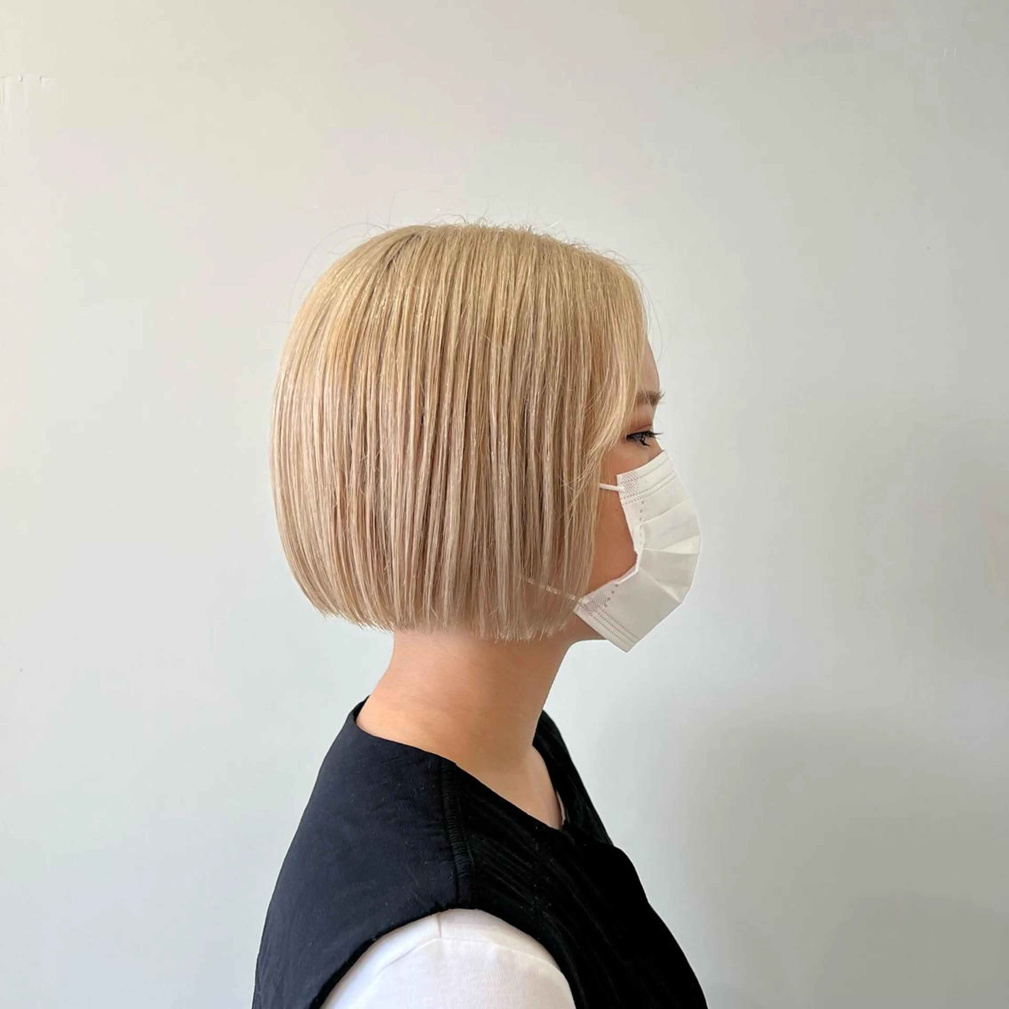 ショート ボブ カット 切りっぱなしボブ 👩🏼ミニボブのヘアスタイル