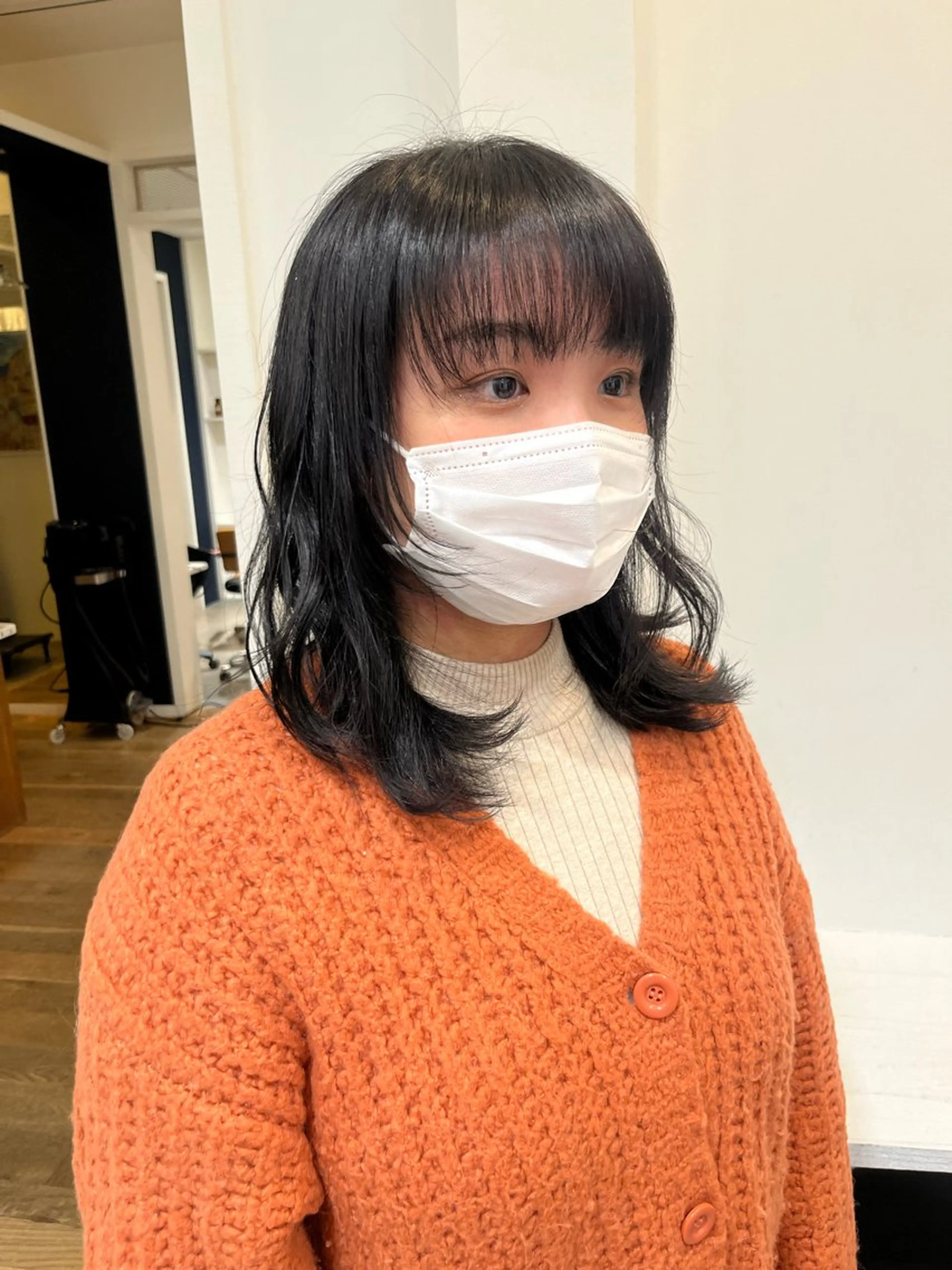 ミディアム カラー ヘアアレンジ 黒髪 ブリーチ ブルーカラー ブルーブラック トリートメント カット ヘアカラー トリートメント 無料カットモデル‪✨ ✂️Nanami🌷のヘアスタイル