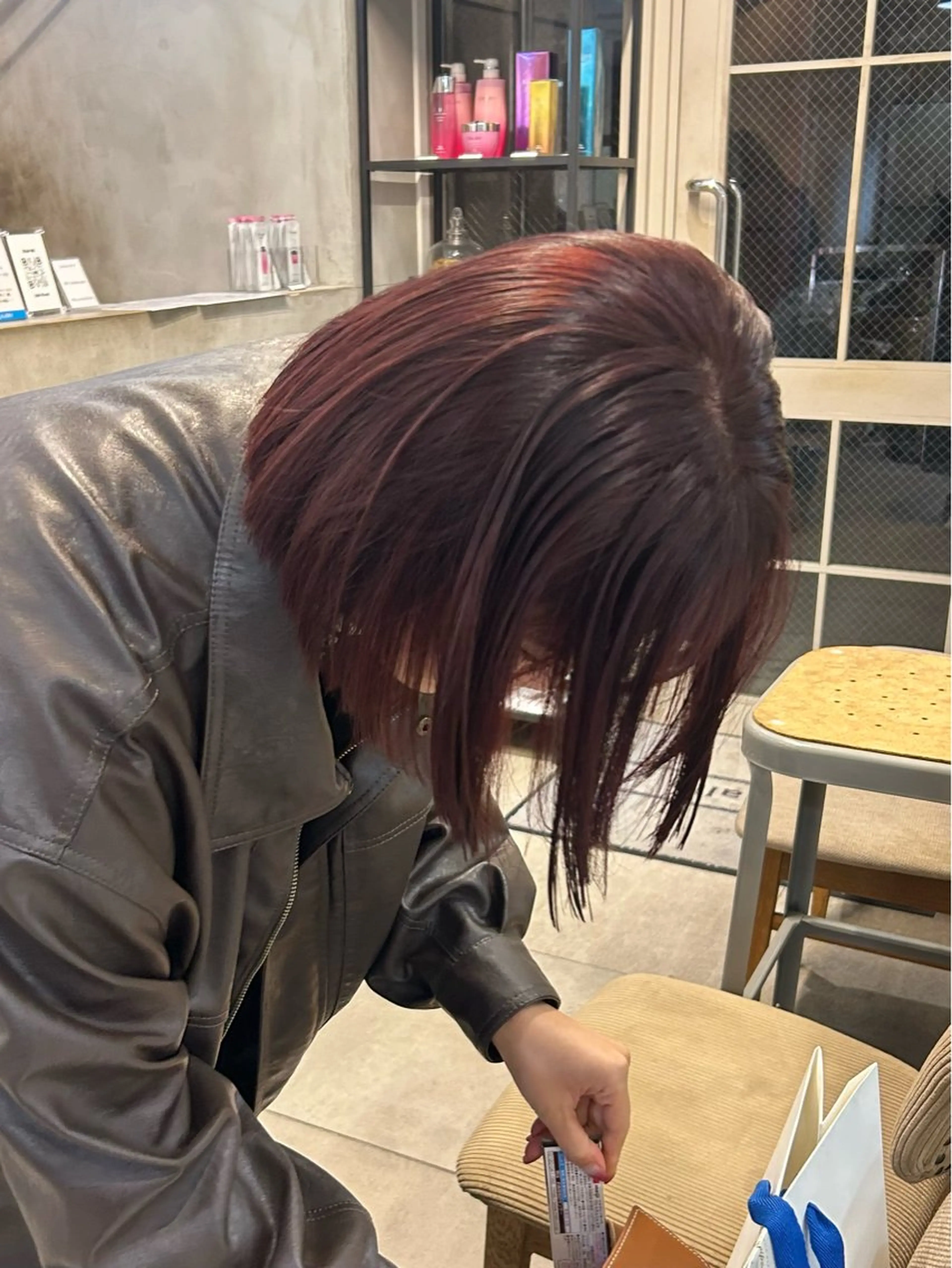 ショート カラー ヘアカラー Lomalia Moemiのヘアスタイル