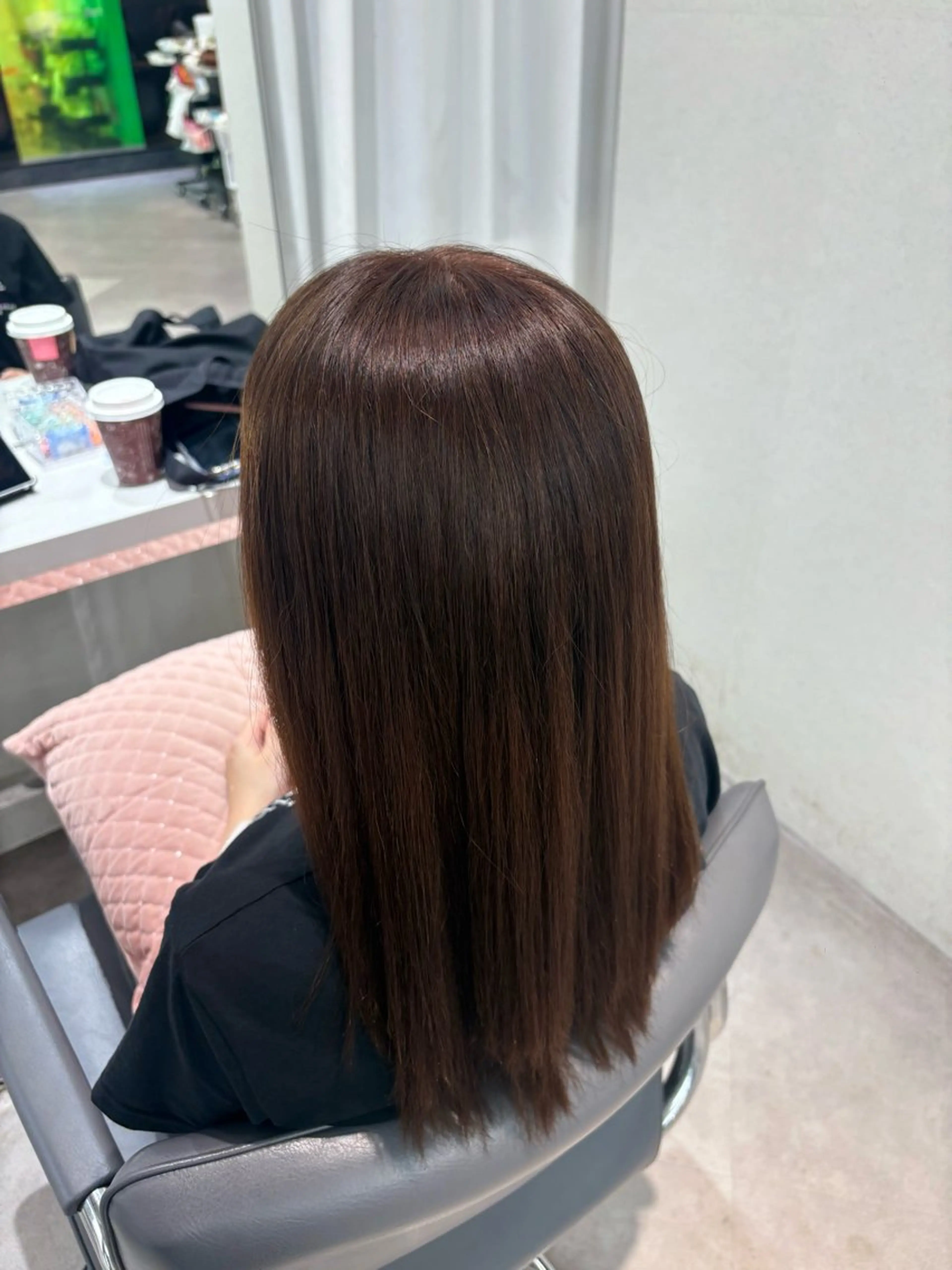 セミロング カラー Euphoria  SHIBUYAGRANDE所属・ストレートモデル募集 ソナのヘアスタイル