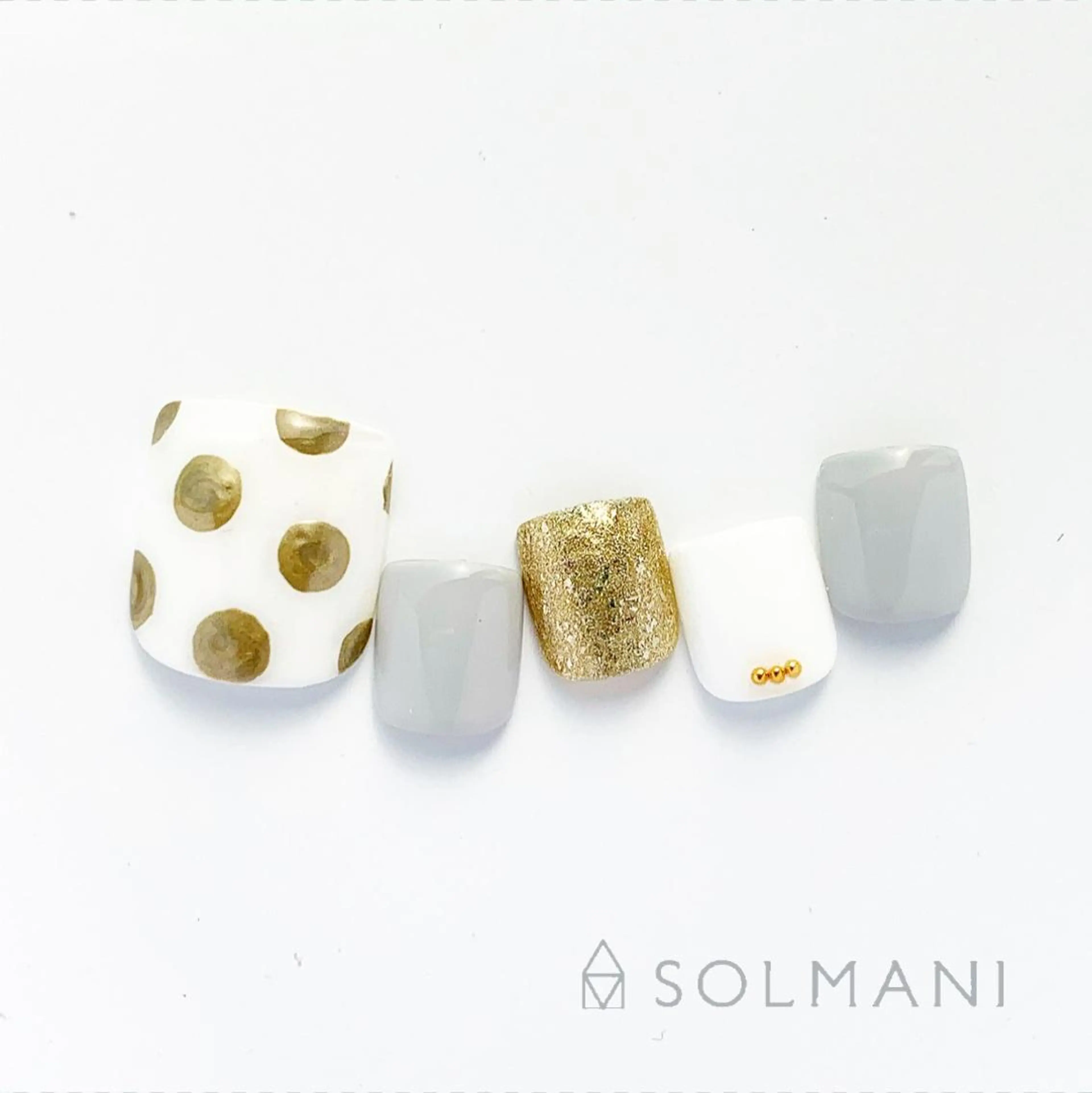 ネイル ドット フットネイル SOLMANI 予約担当のネイルデザイン