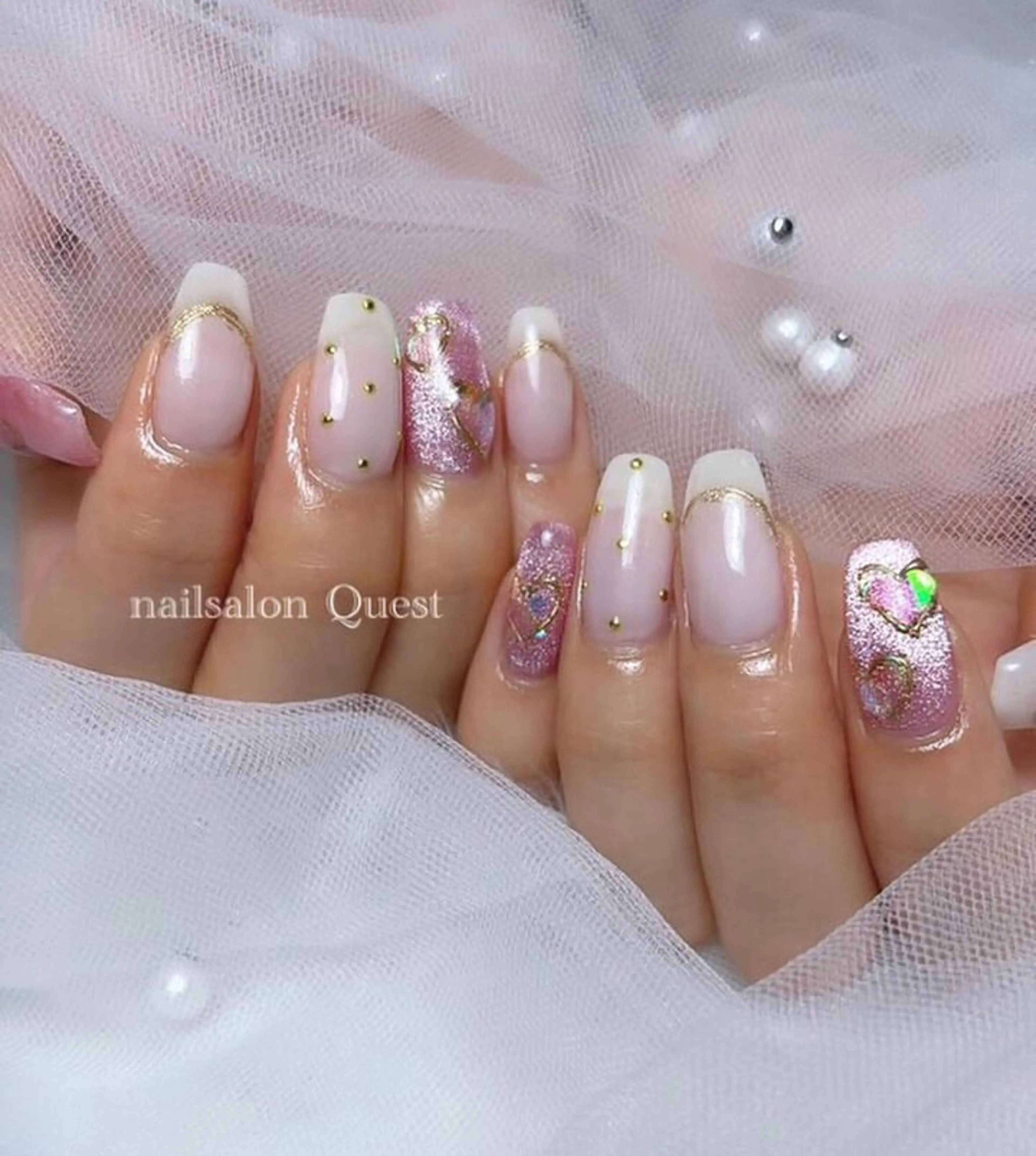 ネイル ガーリー ハート キラキラネイル マグネットネイル ピンク ハンドネイル nailsalon Questのネイルデザイン