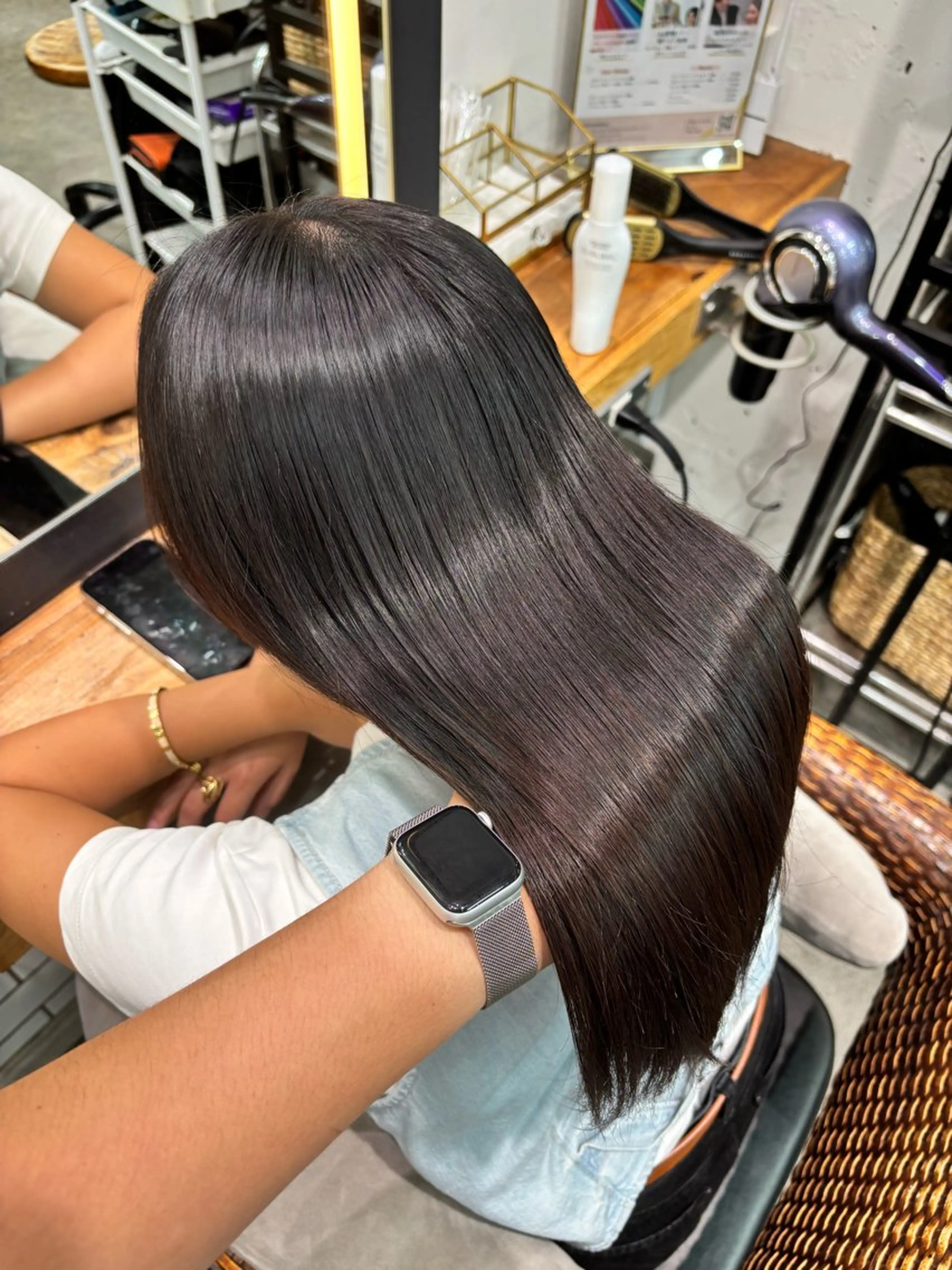 セミロング 縮毛矯正 似合う赤み消しカラー ＊こうき［恵比寿］のヘアスタイル