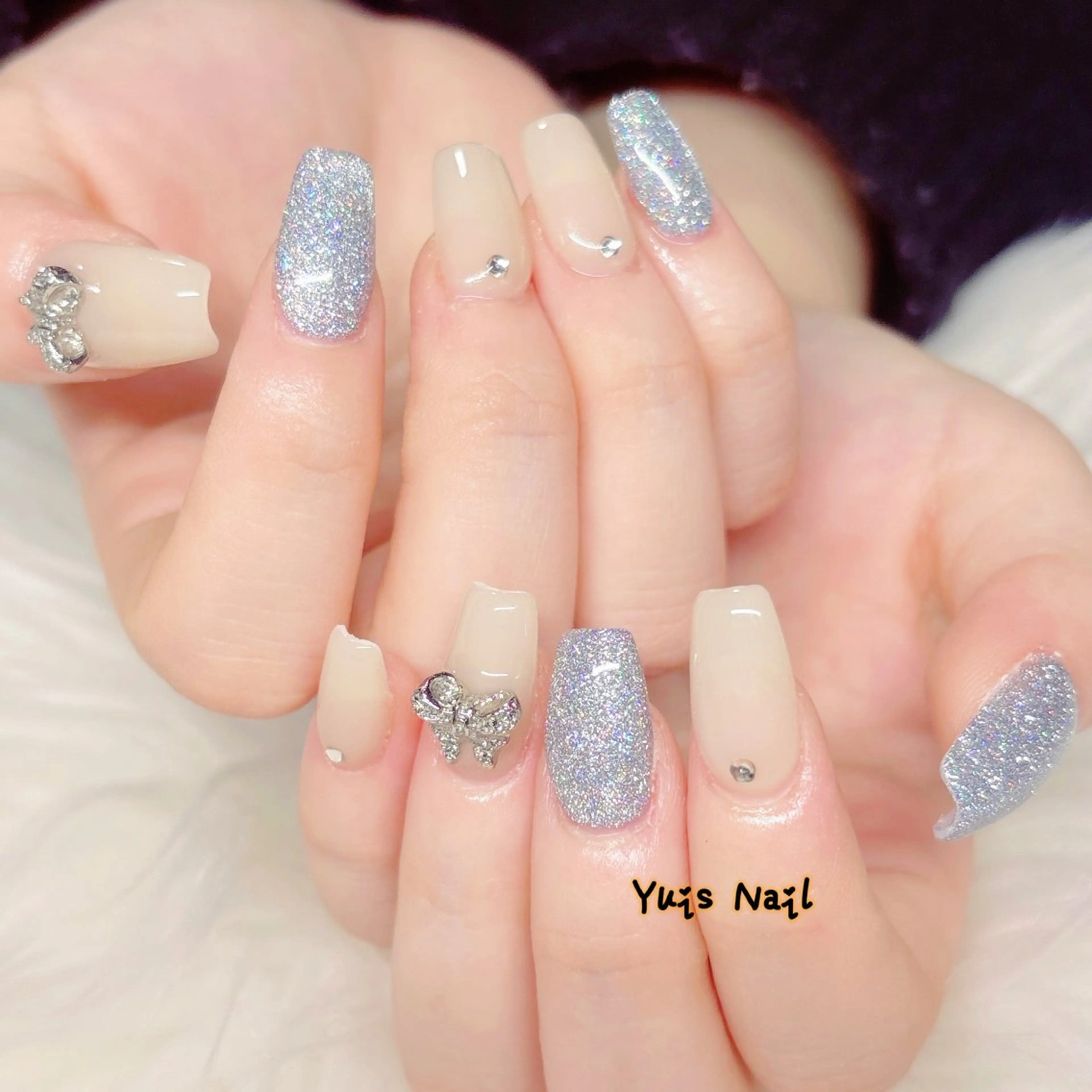 ネイル キラキラネイル マグネットネイル 持ち込み オフィスネイル リボン ハンドネイル Yuis Nailスカルプ専門のネイルデザイン