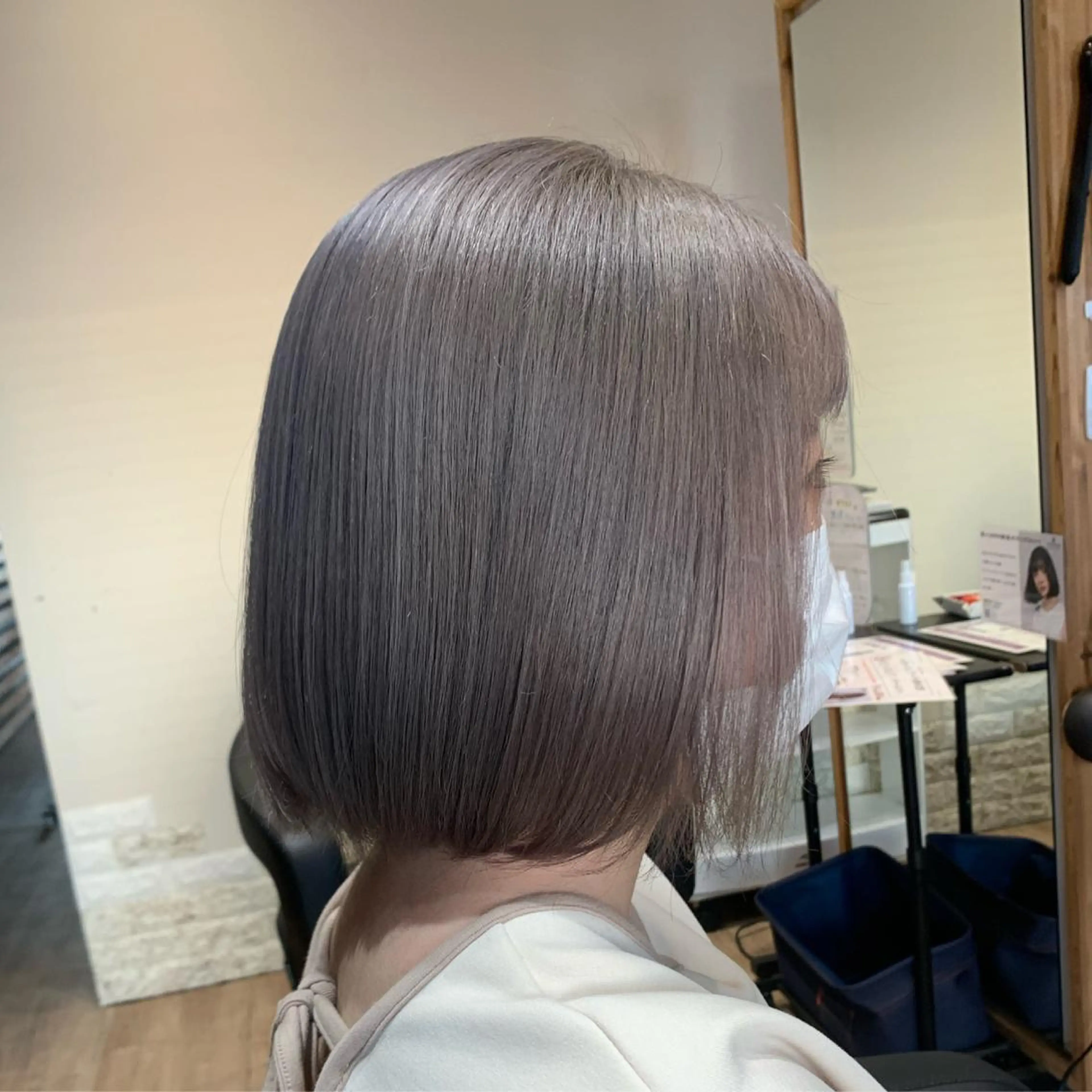 ショート カラー 透明感カラー グレージュ ヘアカラー 大久保 隆蔵のヘアスタイル