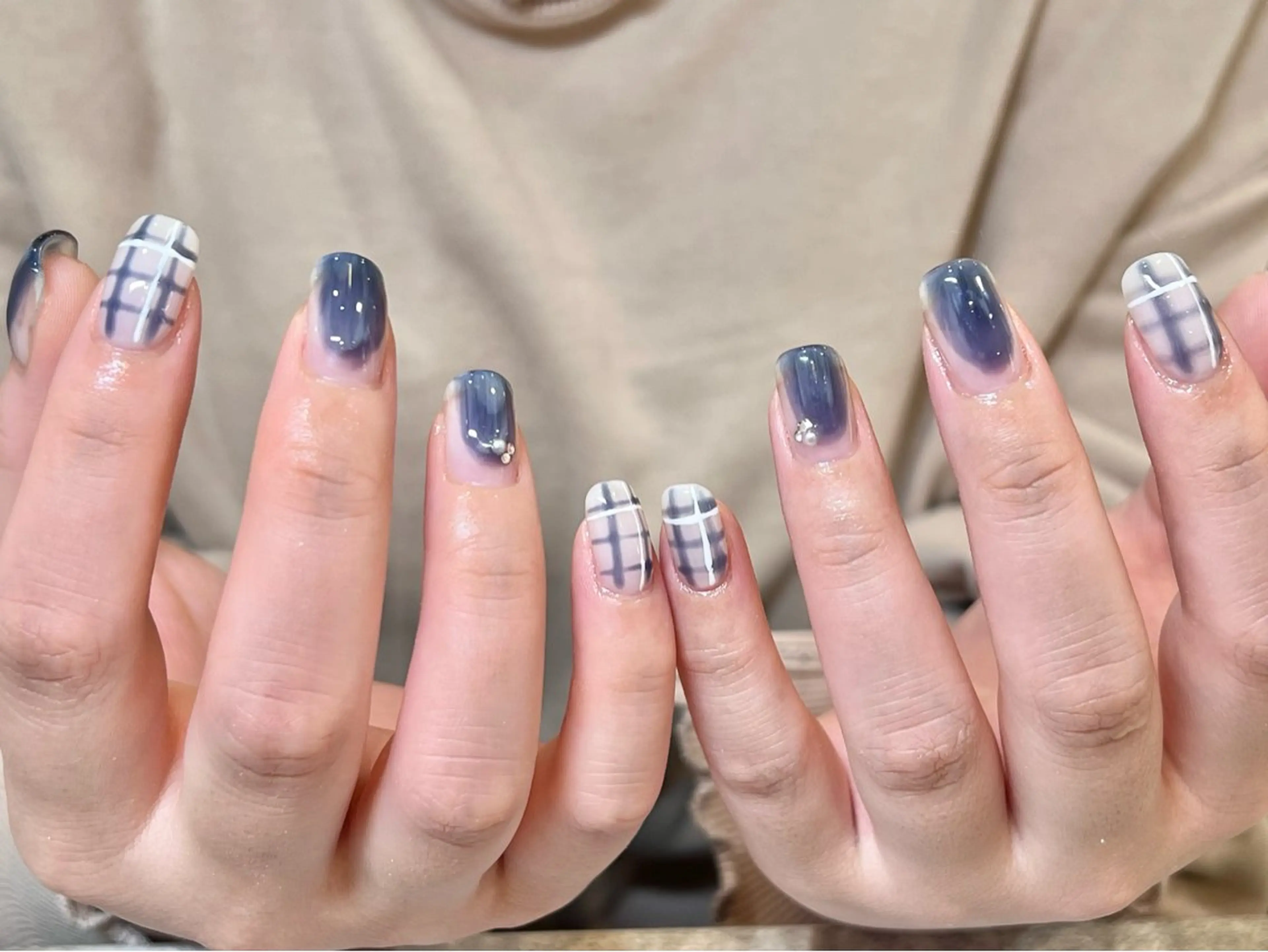 ミディアム ハンドネイル eyelash  & nail Noi 松戸店【ノイ】所属・武田 莉咲のネイルデザイン