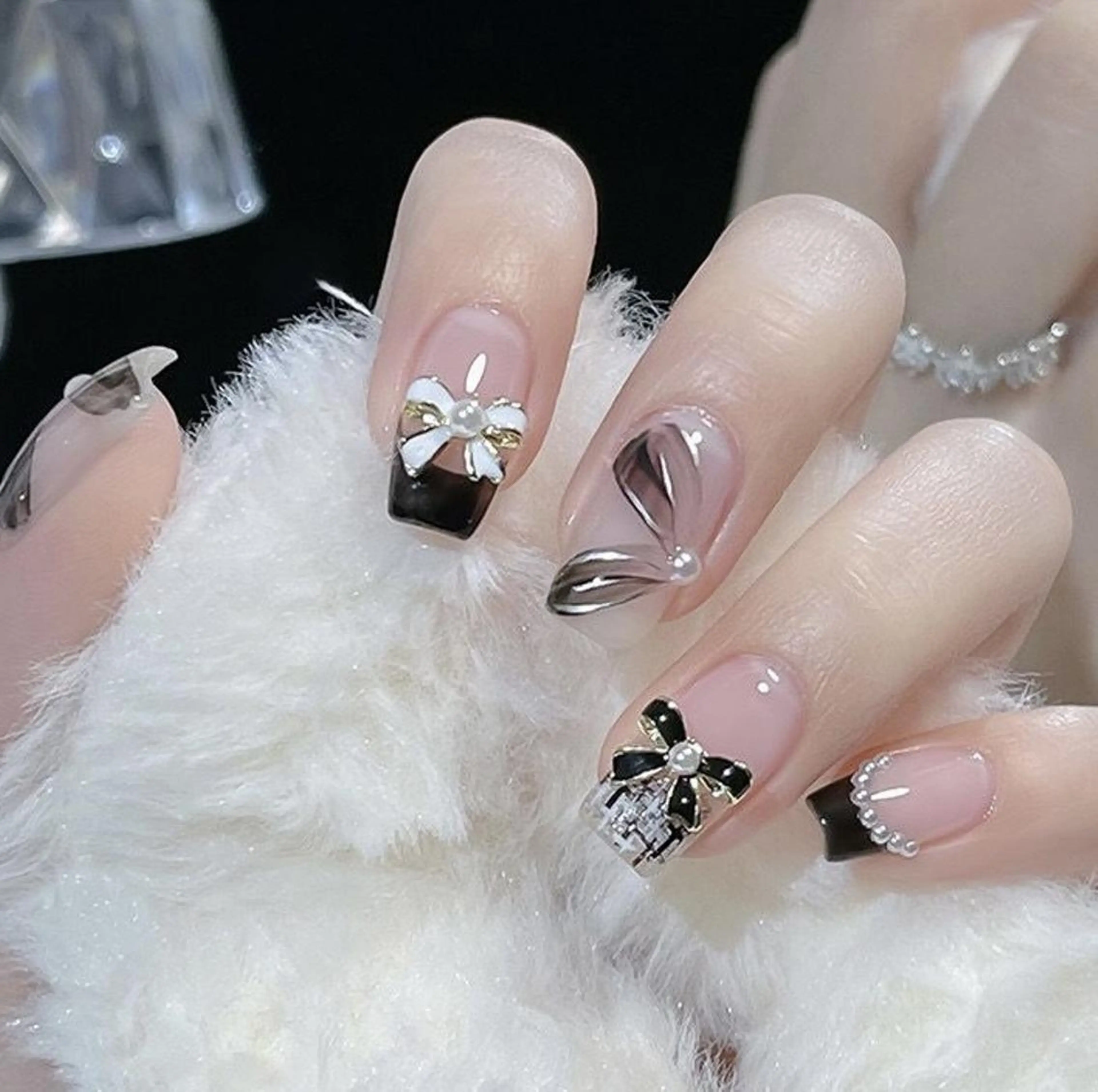 ネイル ハンドネイル lucky シュウのネイルデザイン