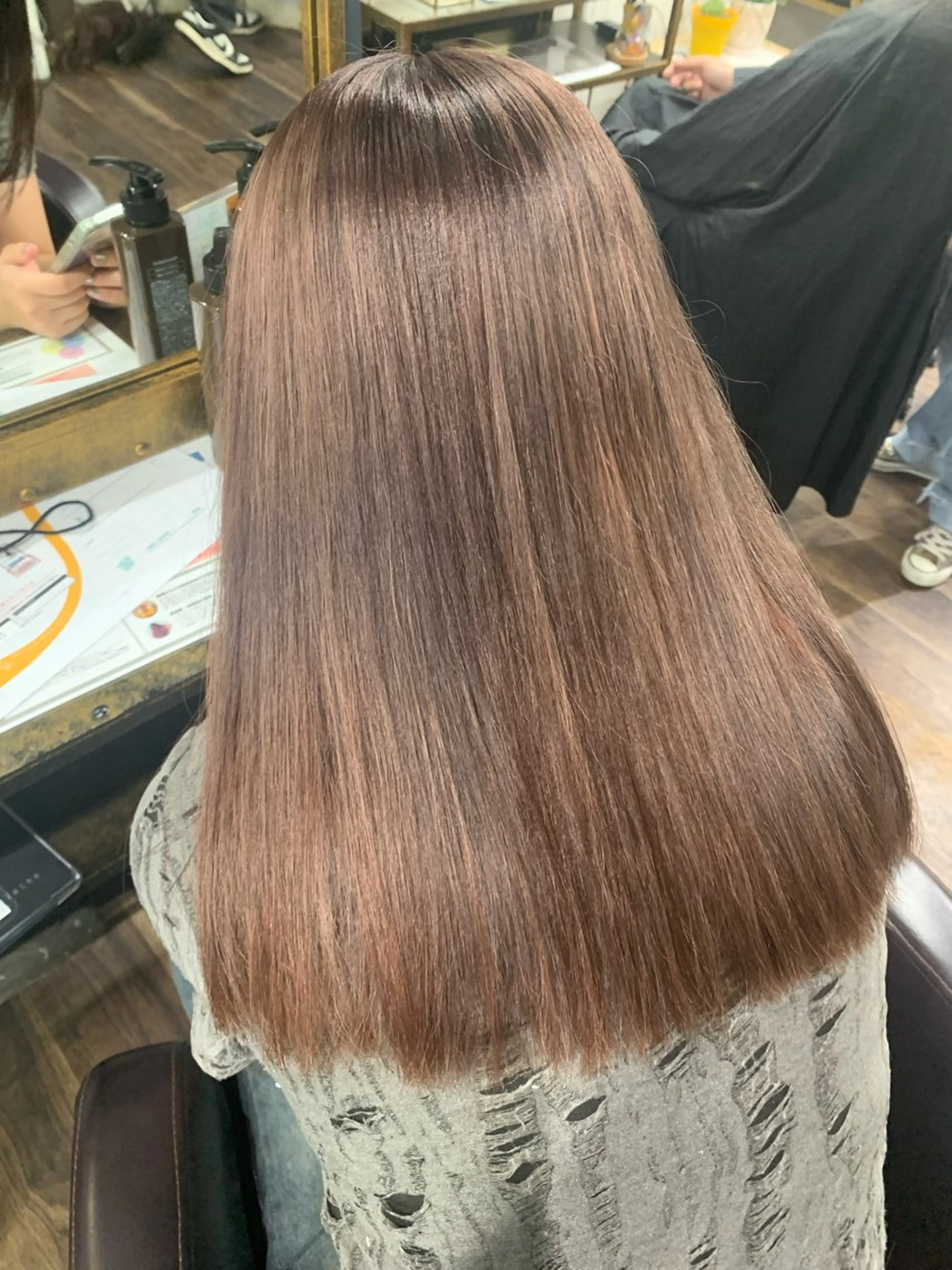 ロング カラー ヘアカラー トリートメント 深野 ちさとのヘアスタイル