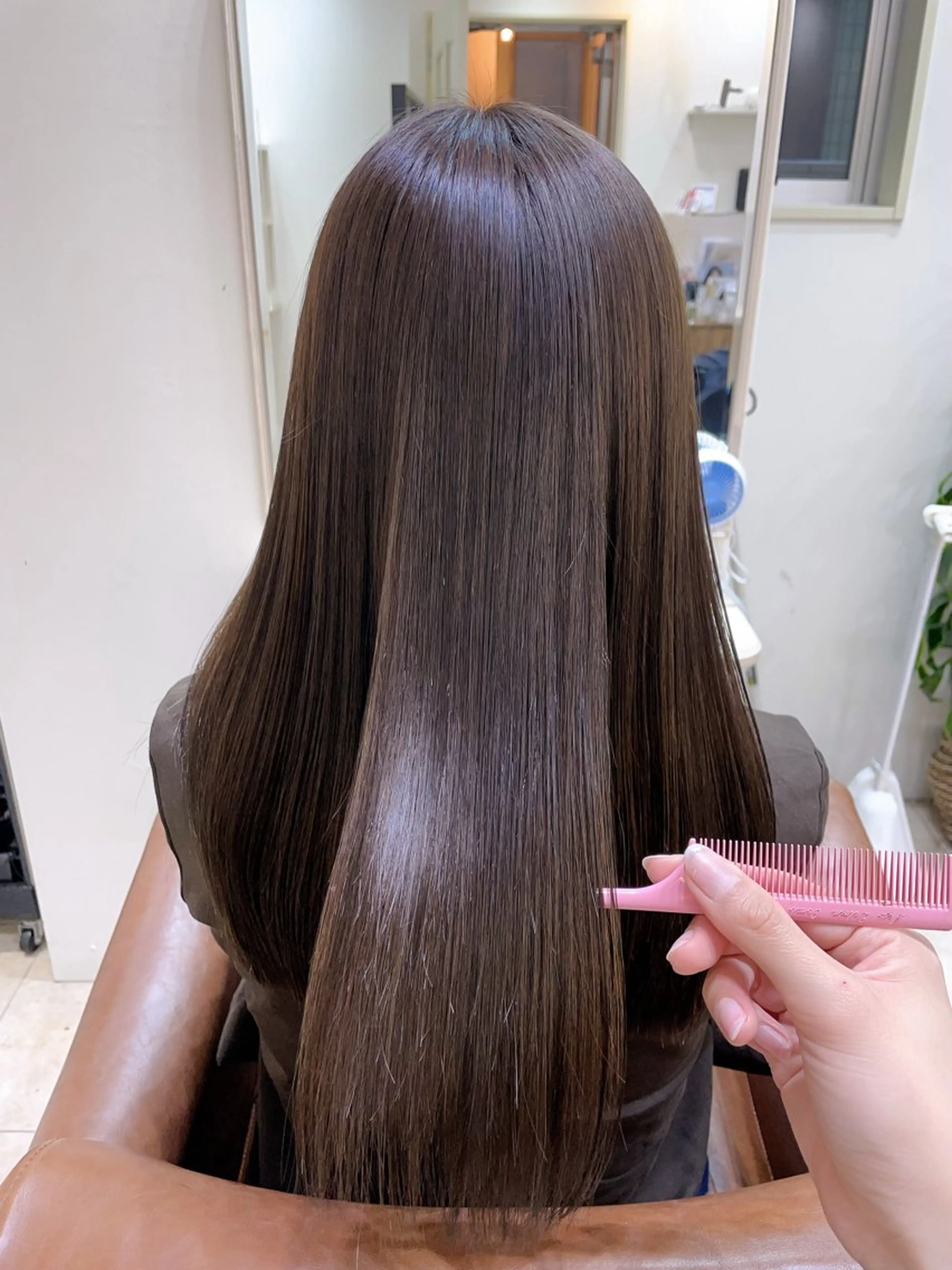 セミロング カラー カット ヘアカラー トリートメント 村山 茉衣のヘアスタイル