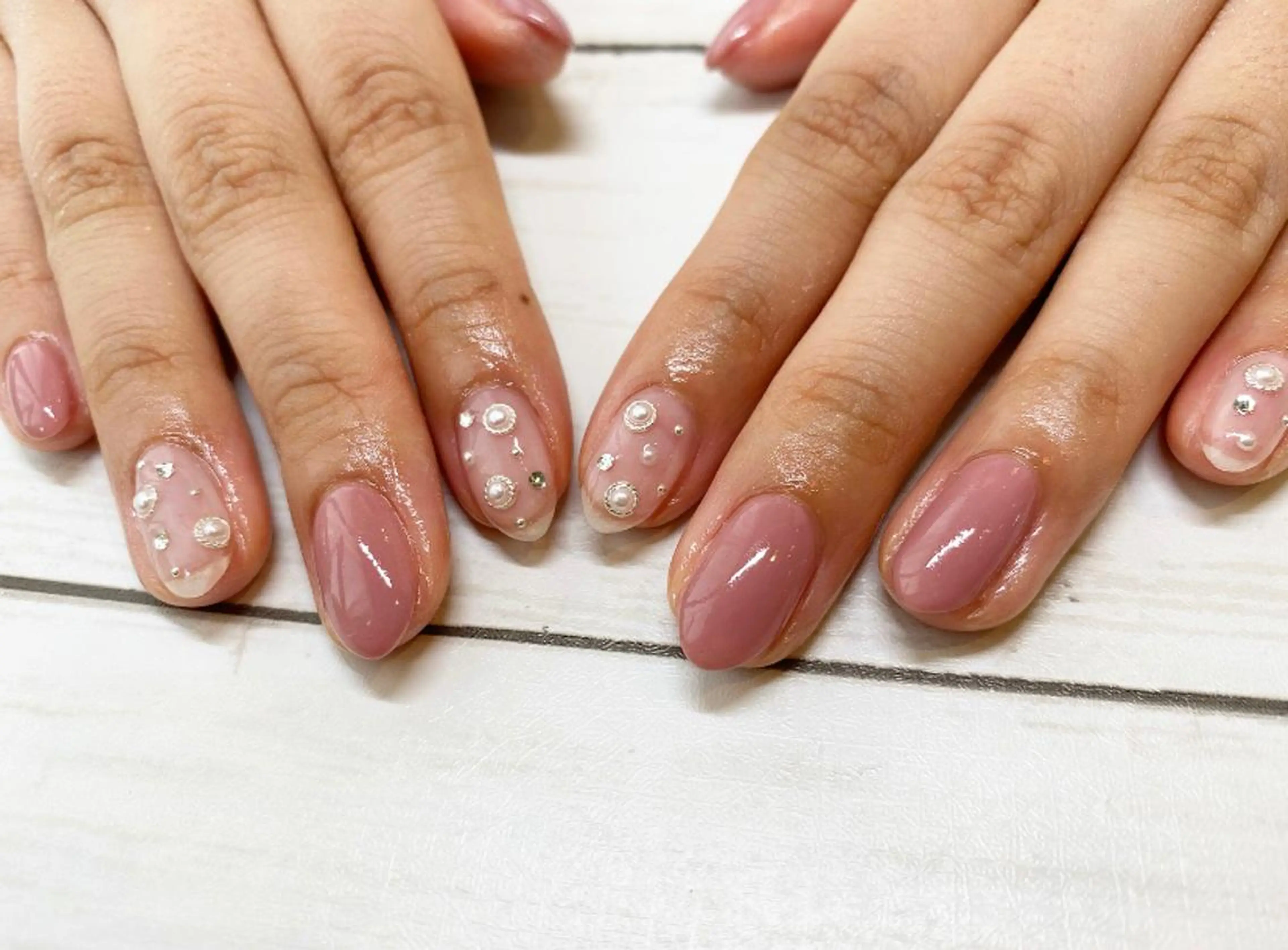 ネイル joie ange難波店所属・田邊 早也香のネイルデザイン