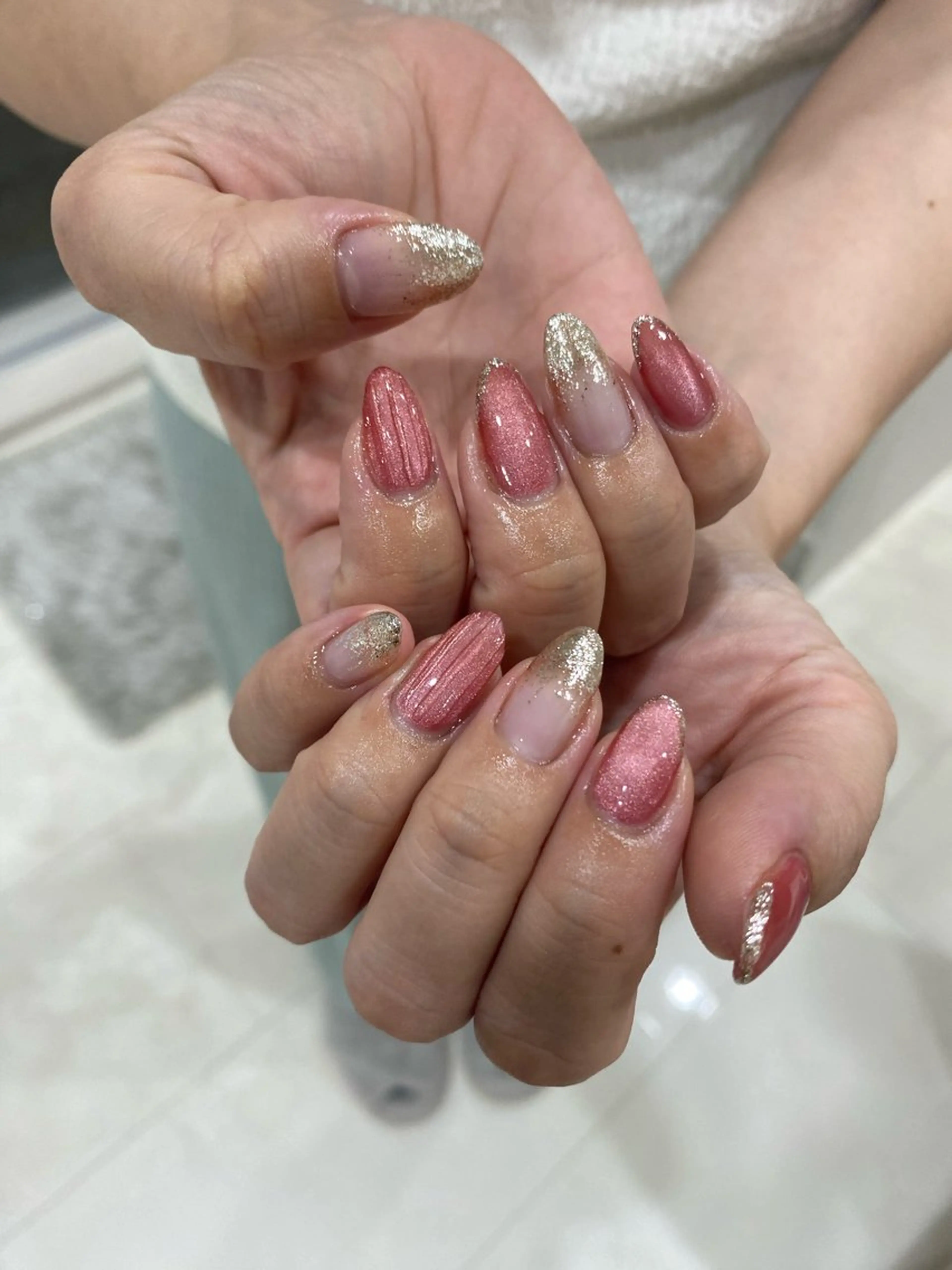 ネイル フラッシュネイル フレンチネイル ジェルネイル グラデーション ラメ(グリッター) ハンドネイル ハンドケア REILLY.　private nail salon所属・Marina 《REILLY.》のネイルデザイン