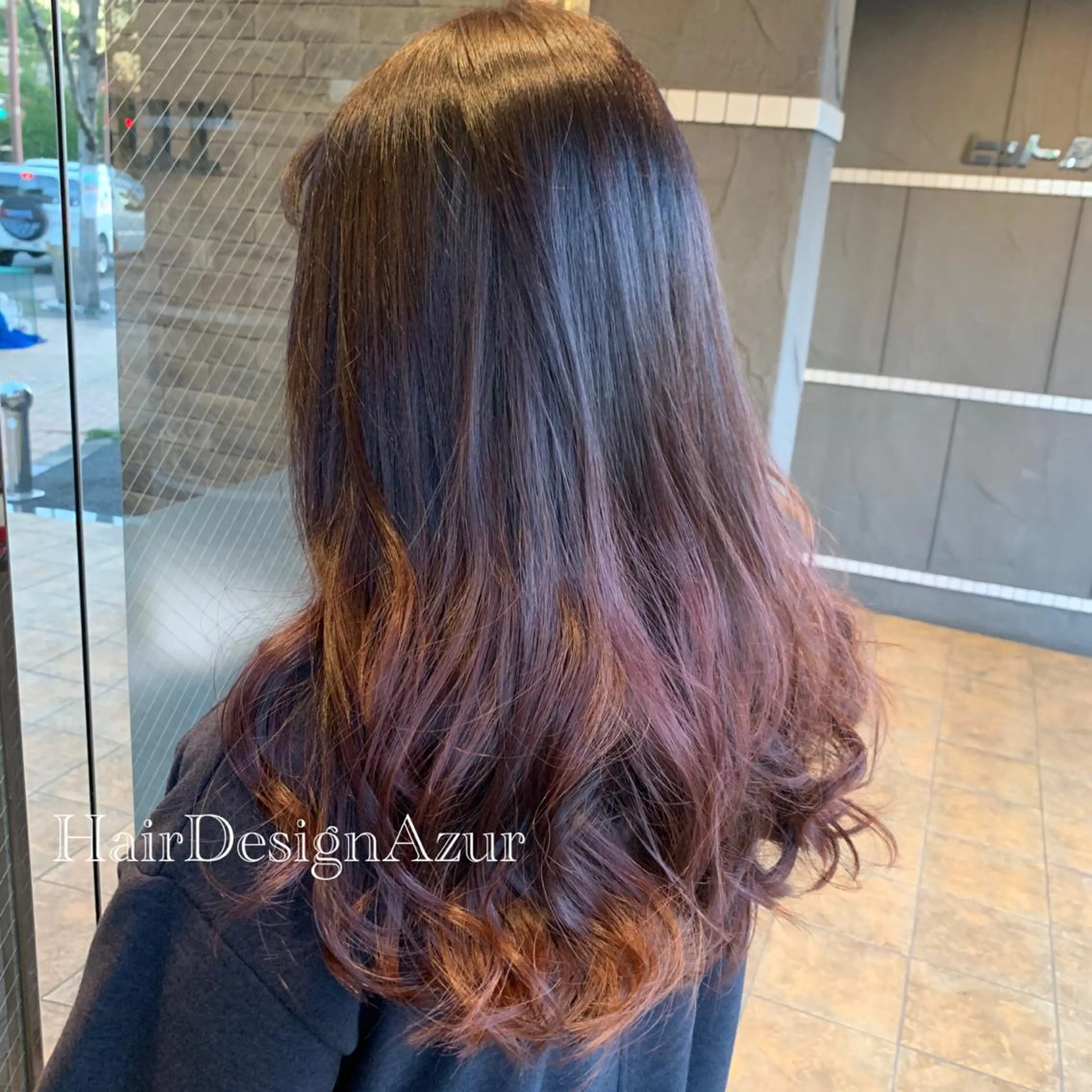ロング カラー HairDesign Azurのヘアスタイル