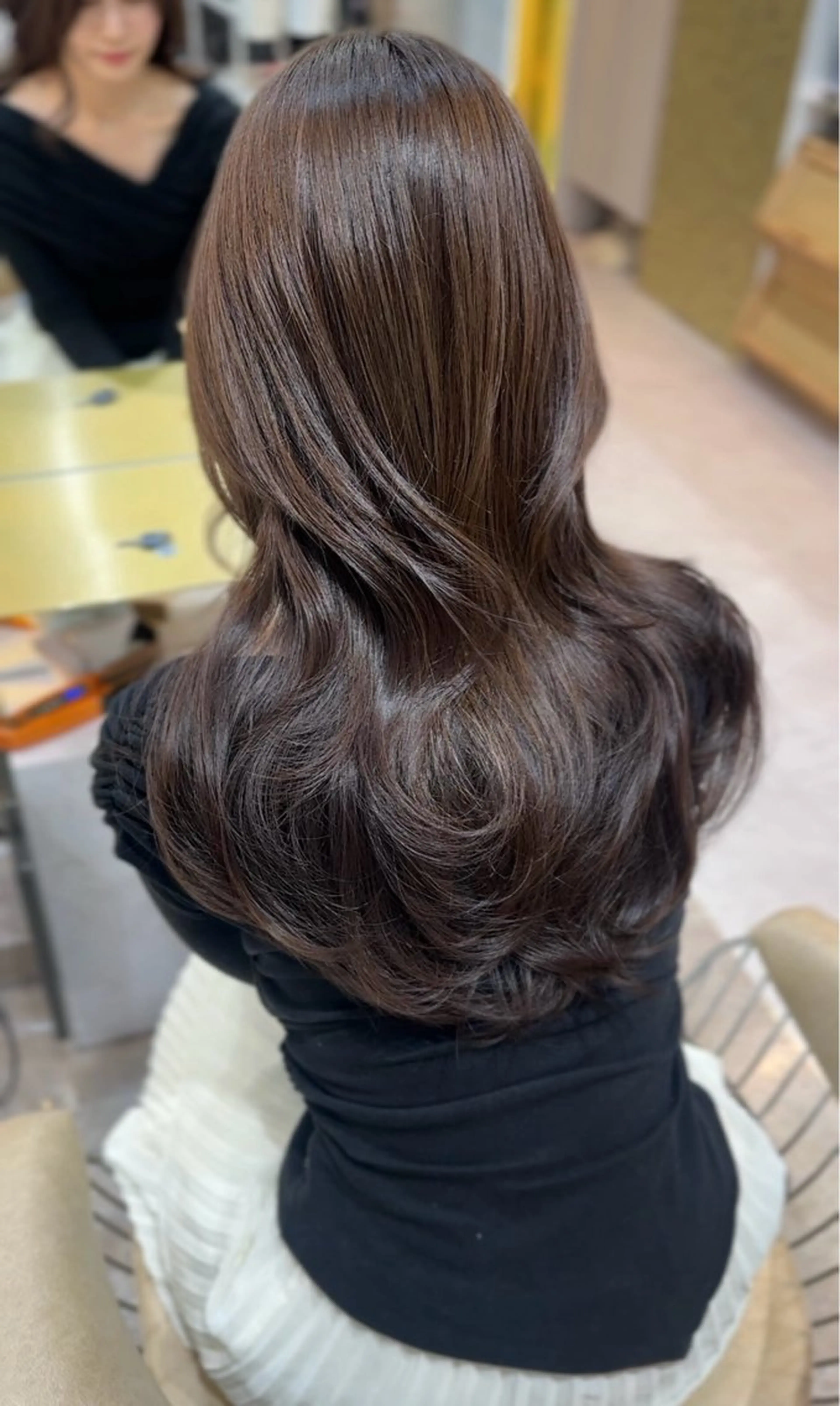 ロング カラー カット ヘアカラー トリートメント Akane レイヤー/艶カラーのヘアスタイル