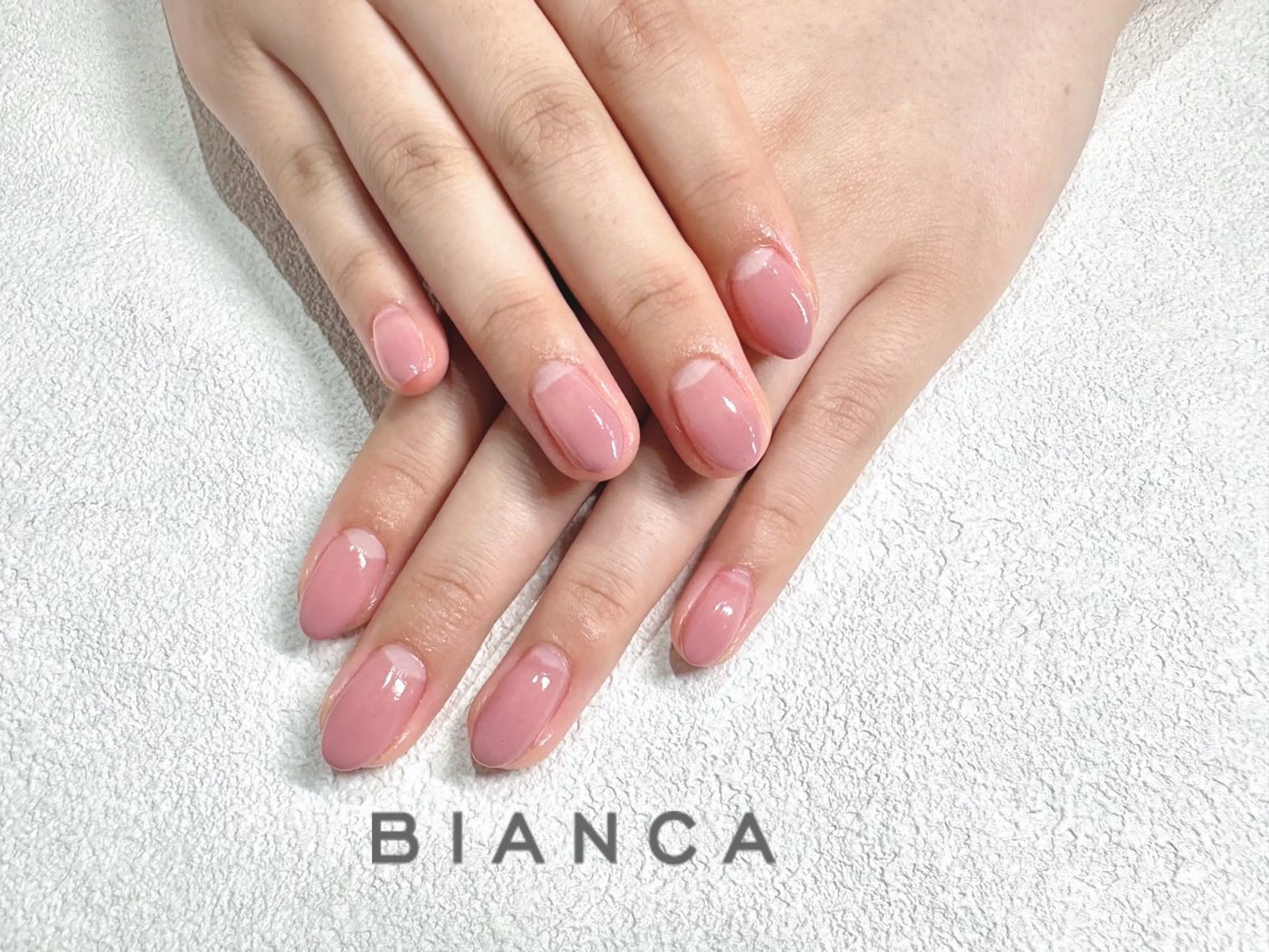 ネイル Bianca 🩵 Ayakoのネイルデザイン