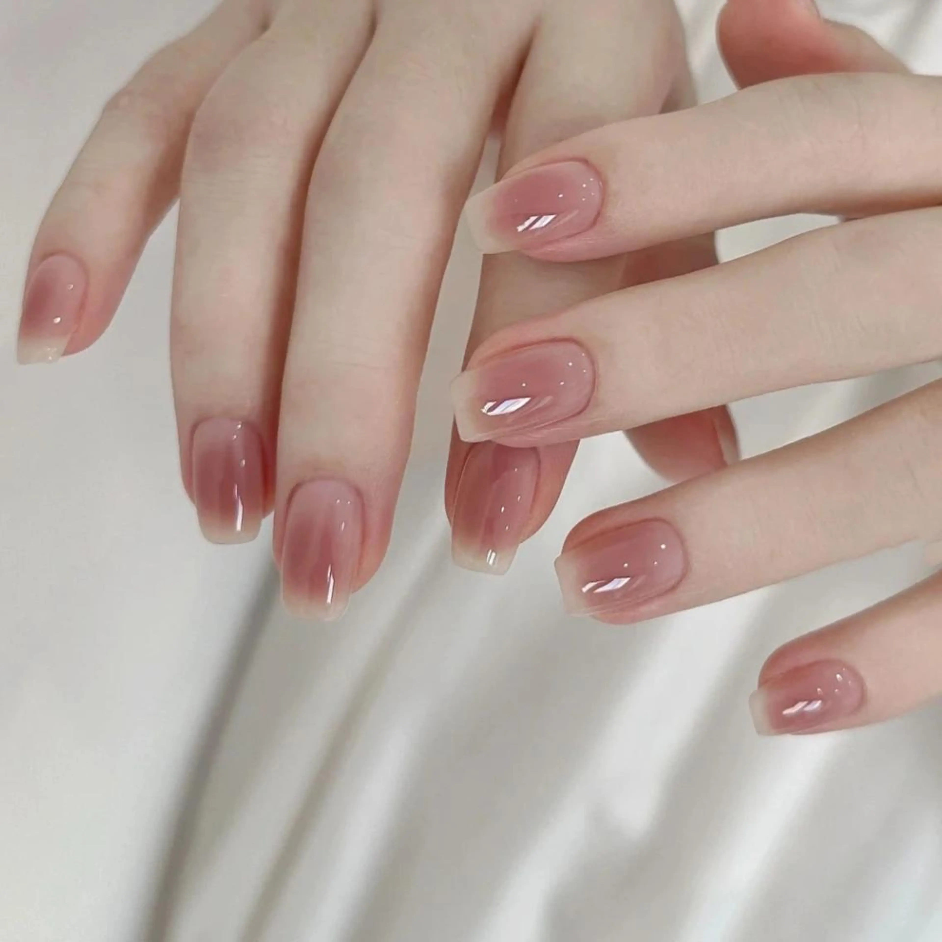 ネイル Queens テイのネイルデザイン