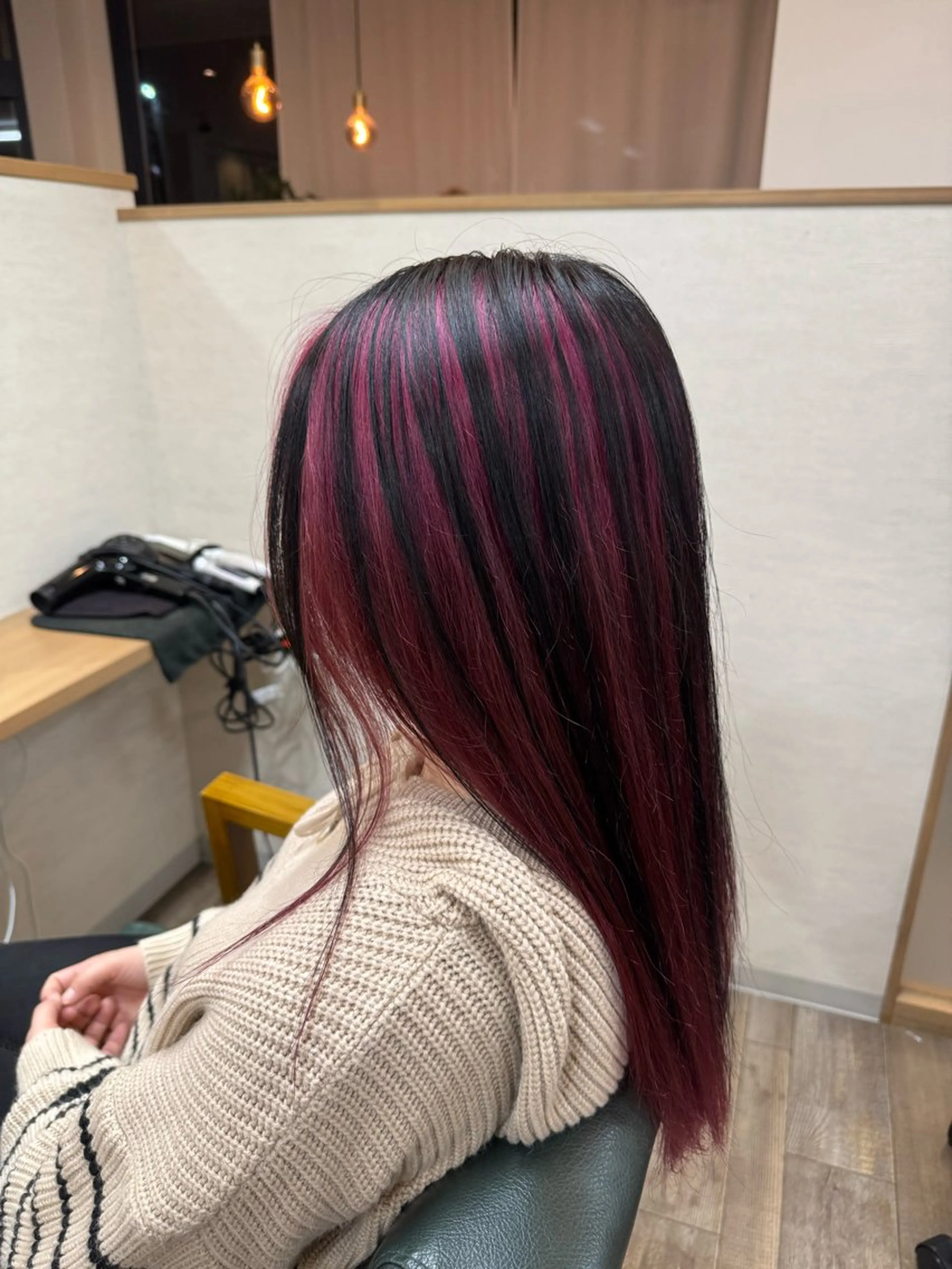 ロング カラー ミナリスヘアーデザイン所属・ミツツカ リンタロウのヘアスタイル